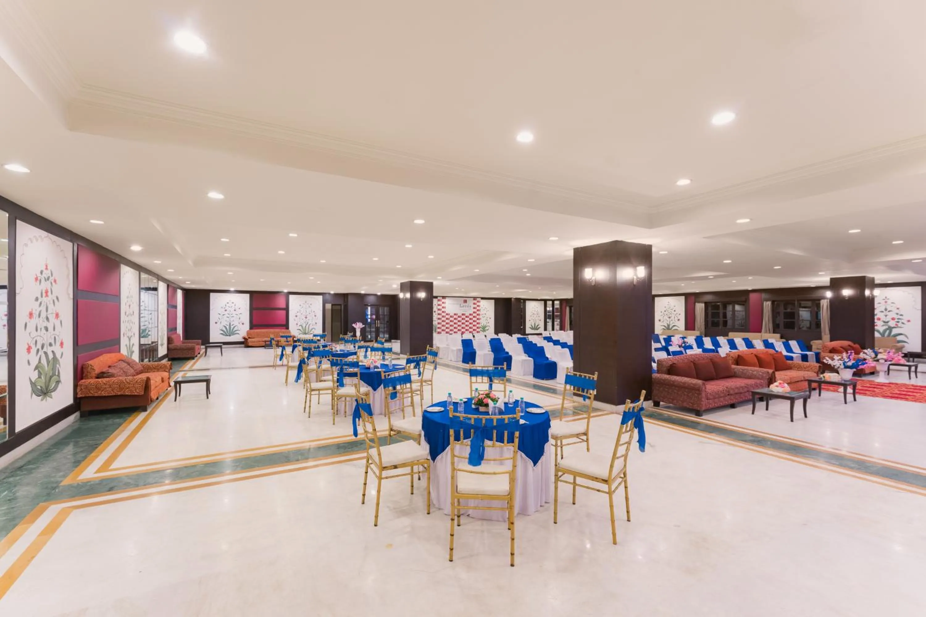 Banquet/Function facilities in Shree Vallabh Vilas Lords Plaza Nathdwara - Pure Veg