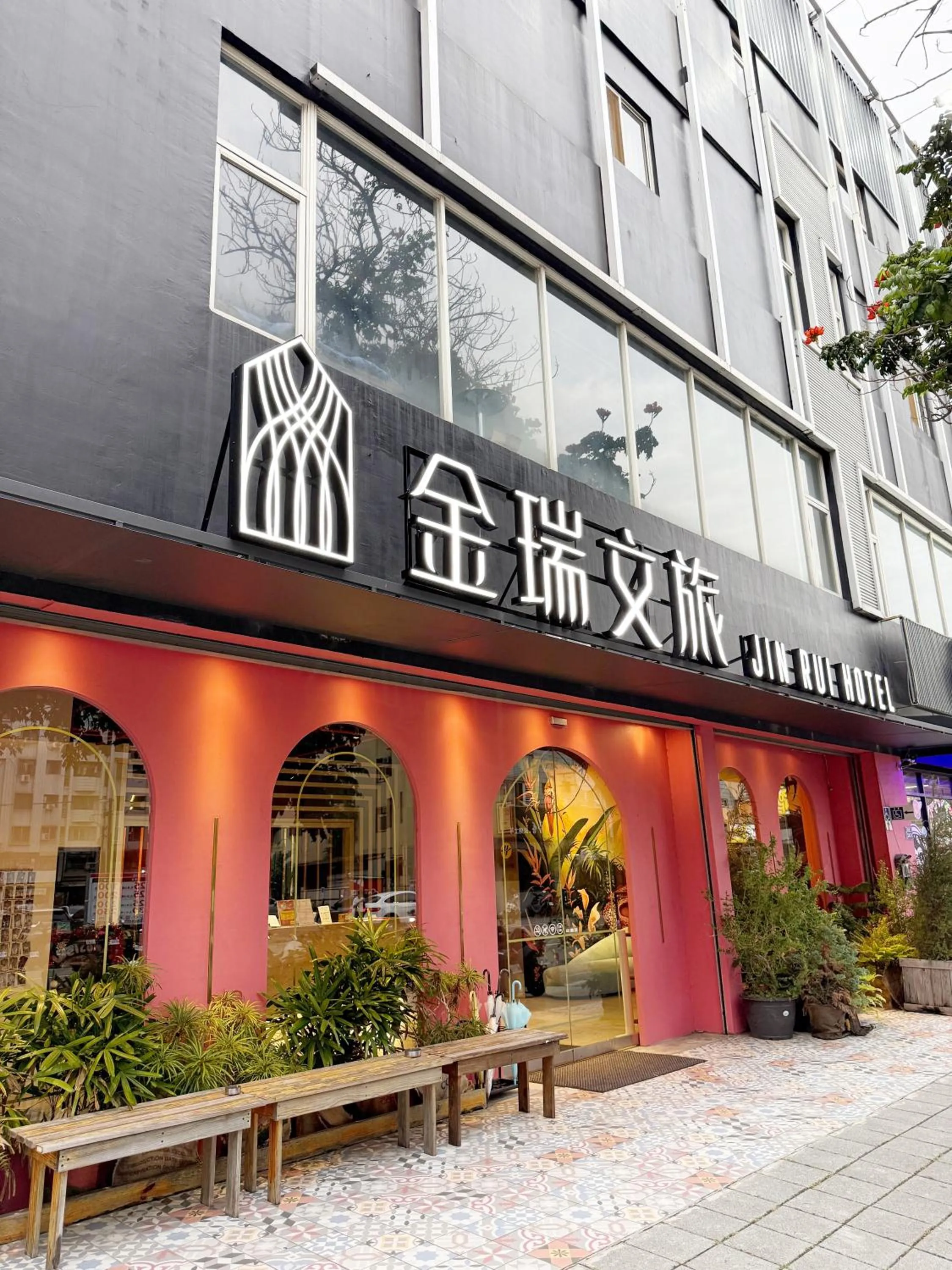 Property building in Fengjia JinRui Hotel