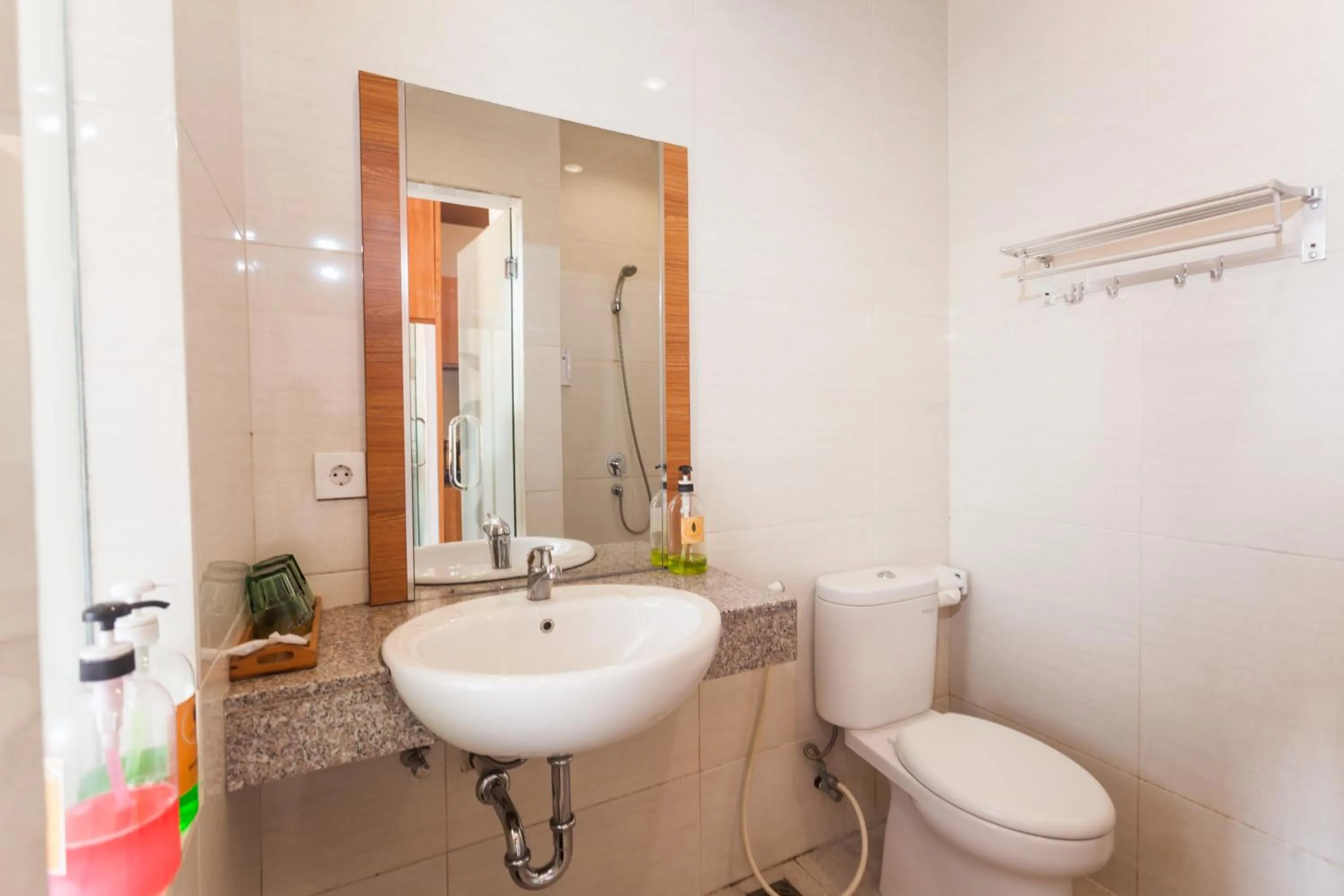 Shower in Anindya Sanur