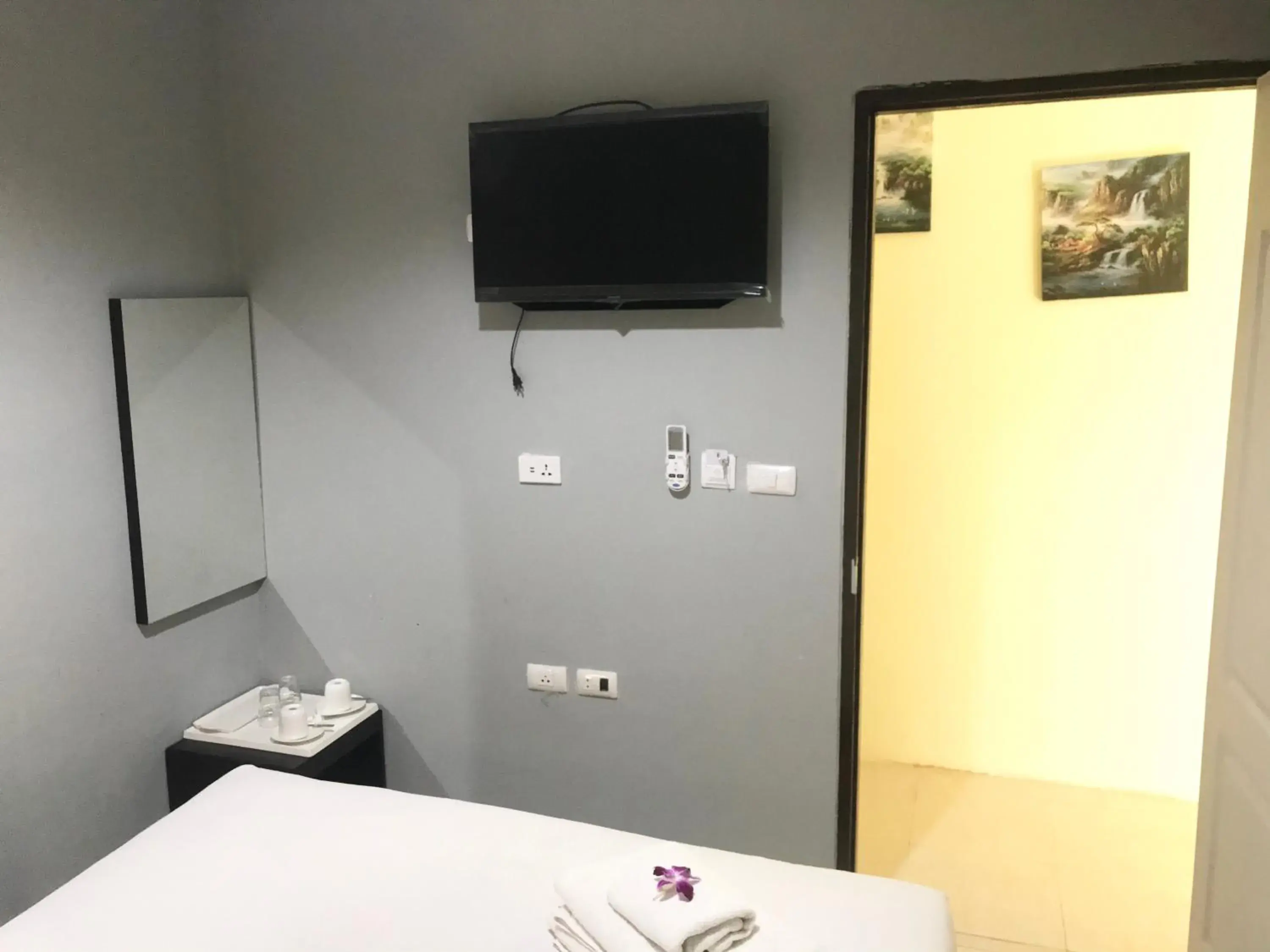 Bed in HARRYS RESIENDENCE Bed in HARRYS RESIENDENCE