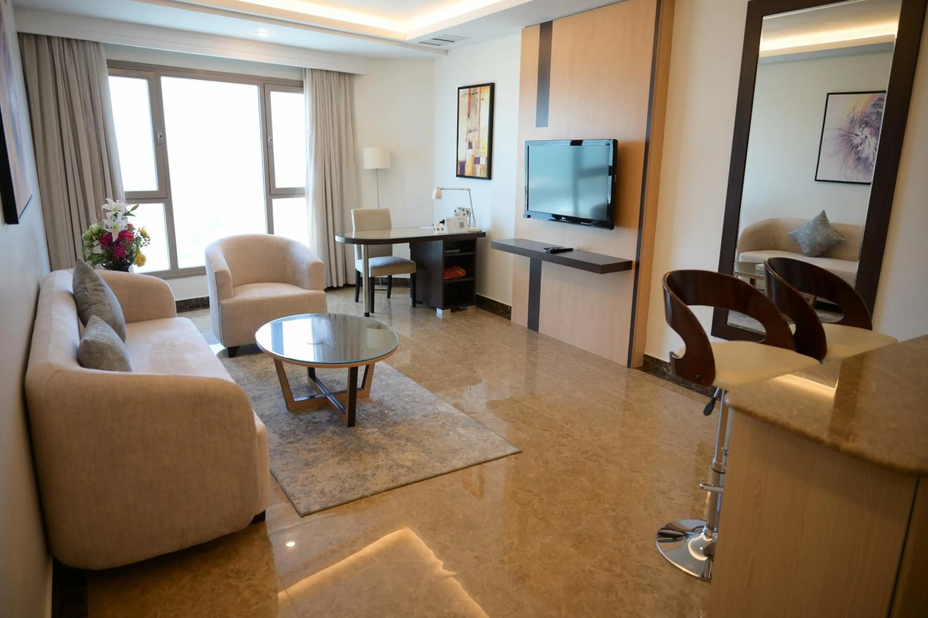 TV and multimedia in Best Western Plus Mahboula