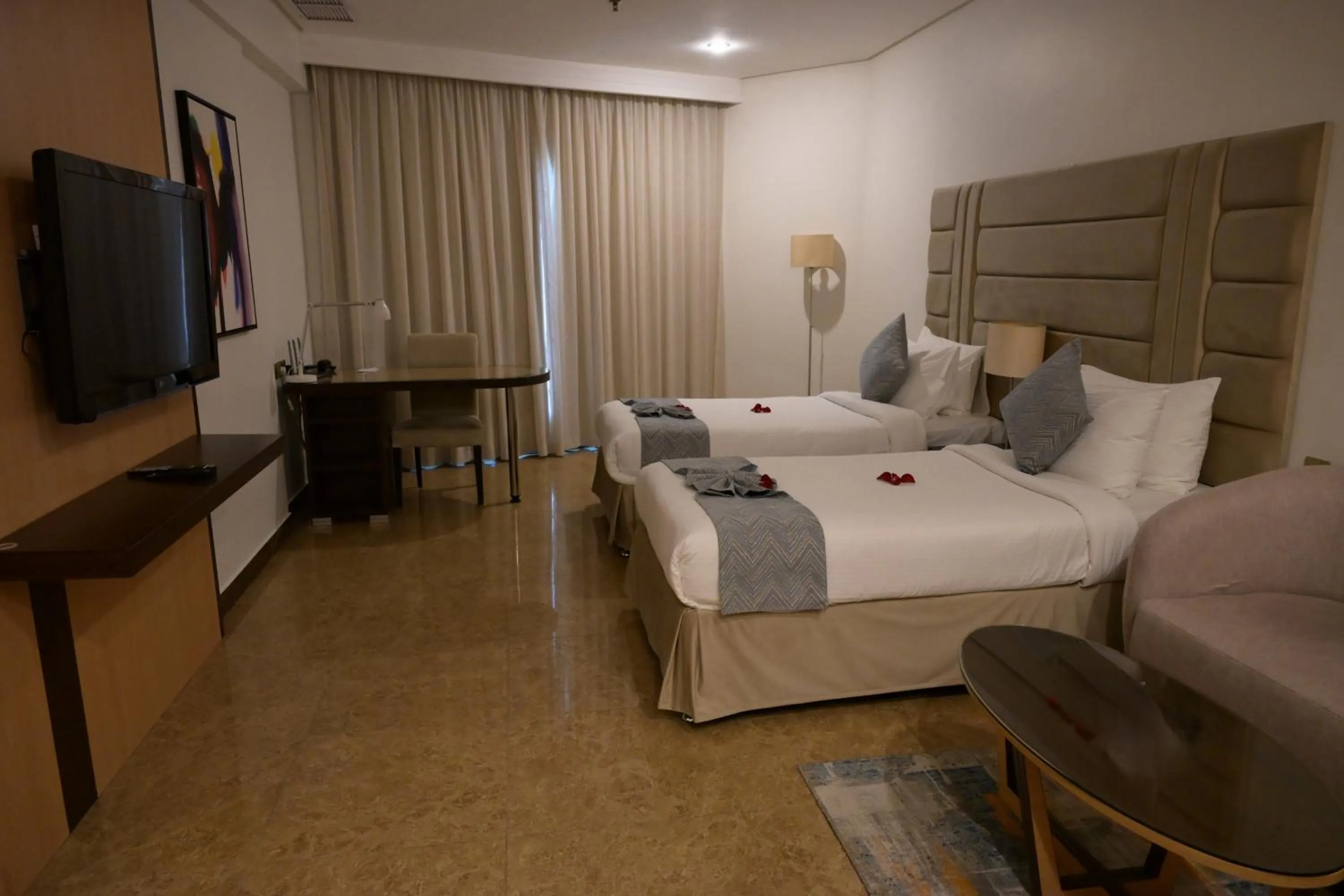 Bed in Best Western Plus Mahboula