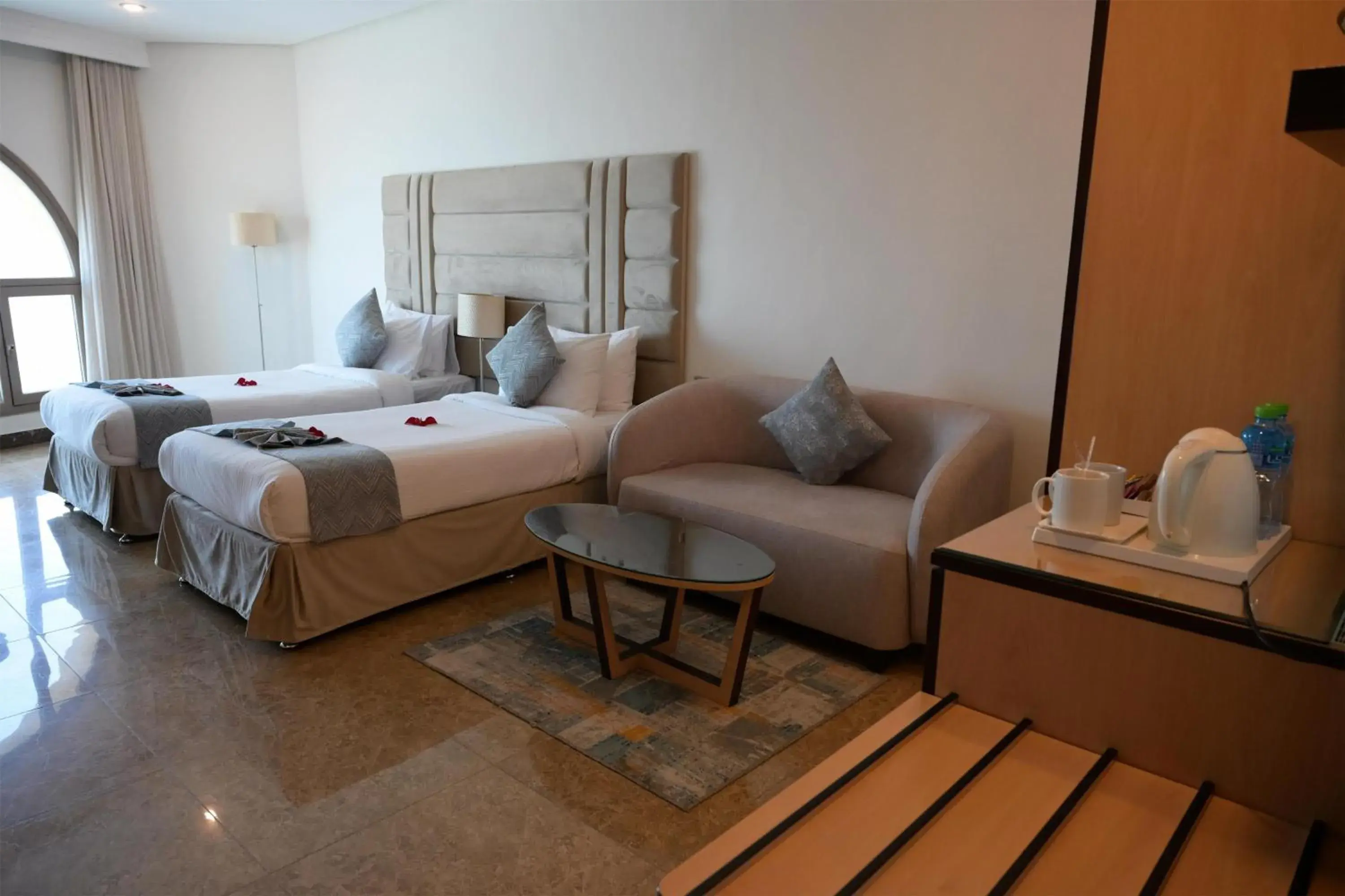 Bedroom, Bed in Best Western Plus Mahboula Bedroom, Bed in Best Western Plus Mahboula