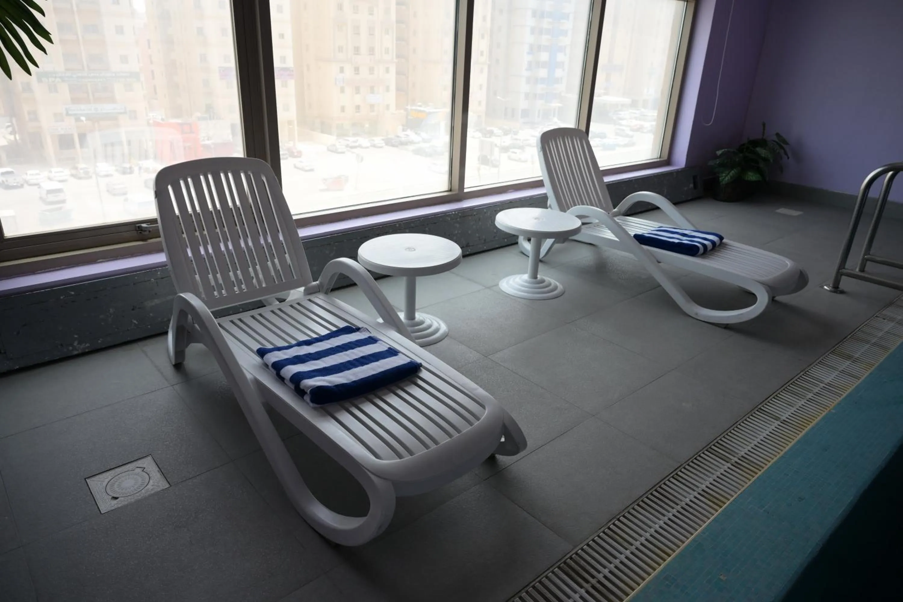 Seating area in Best Western Plus Mahboula