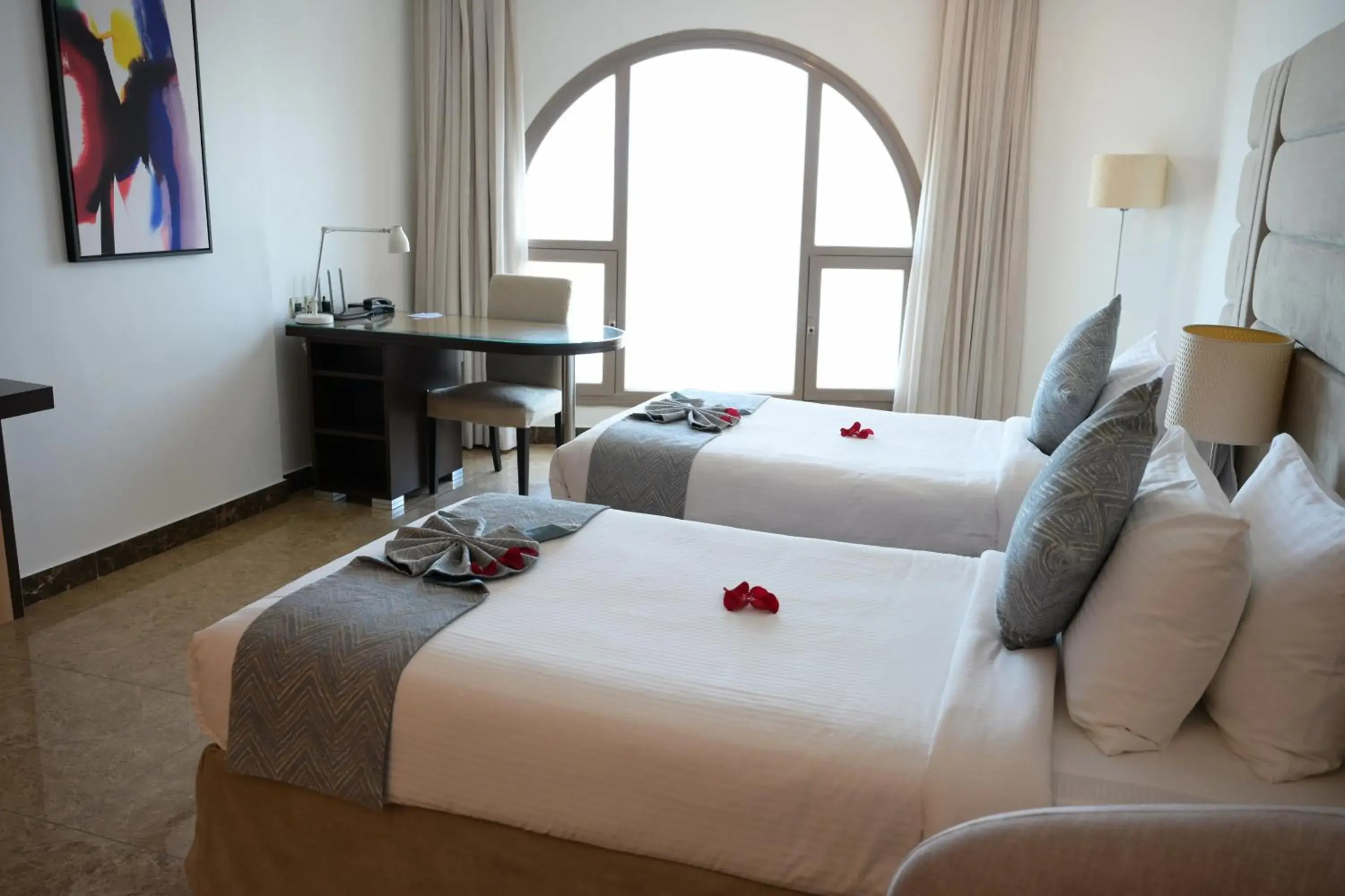 Bed in Best Western Plus Mahboula Bed in Best Western Plus Mahboula