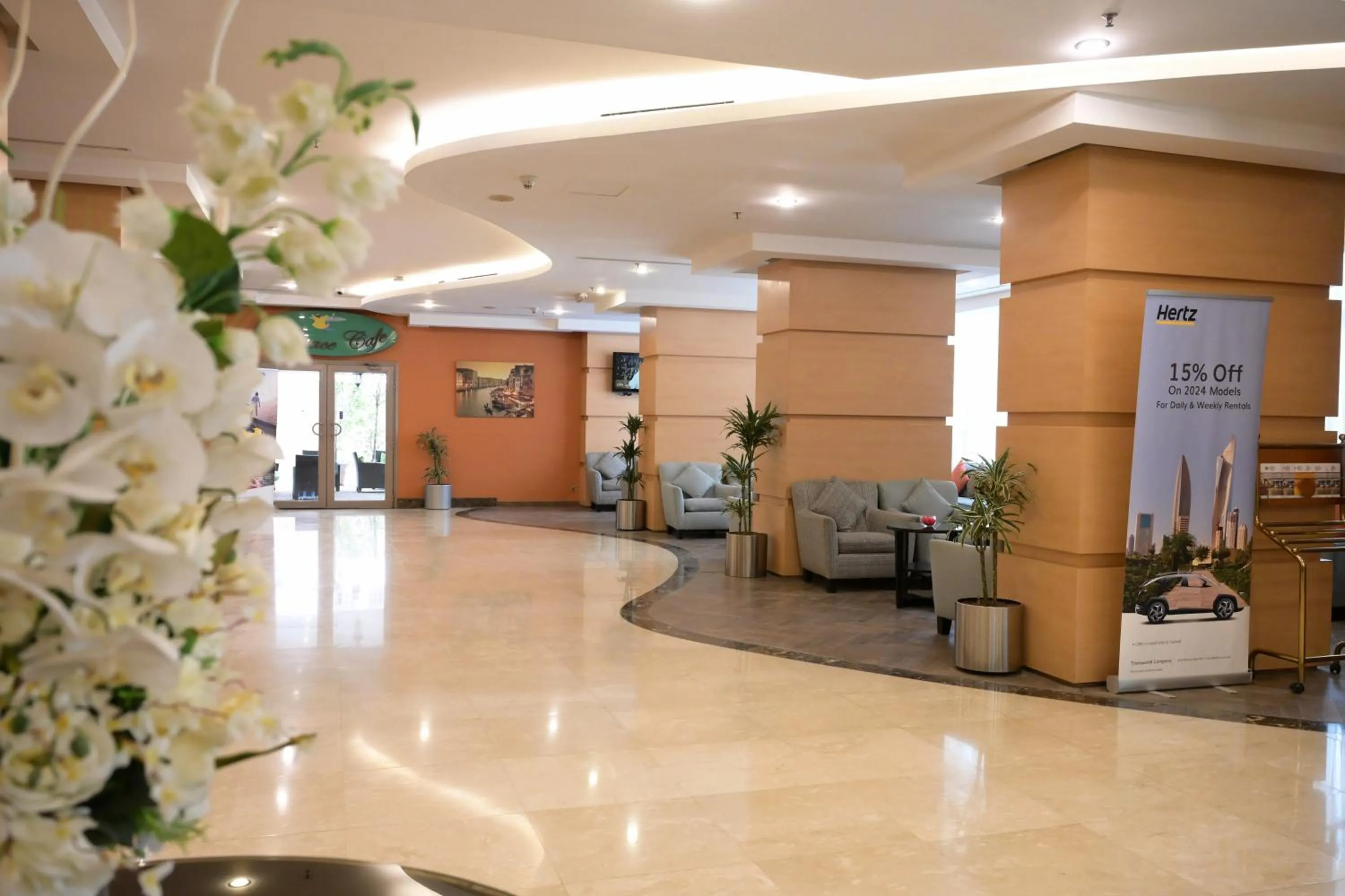 Lobby or reception in Best Western Plus Mahboula