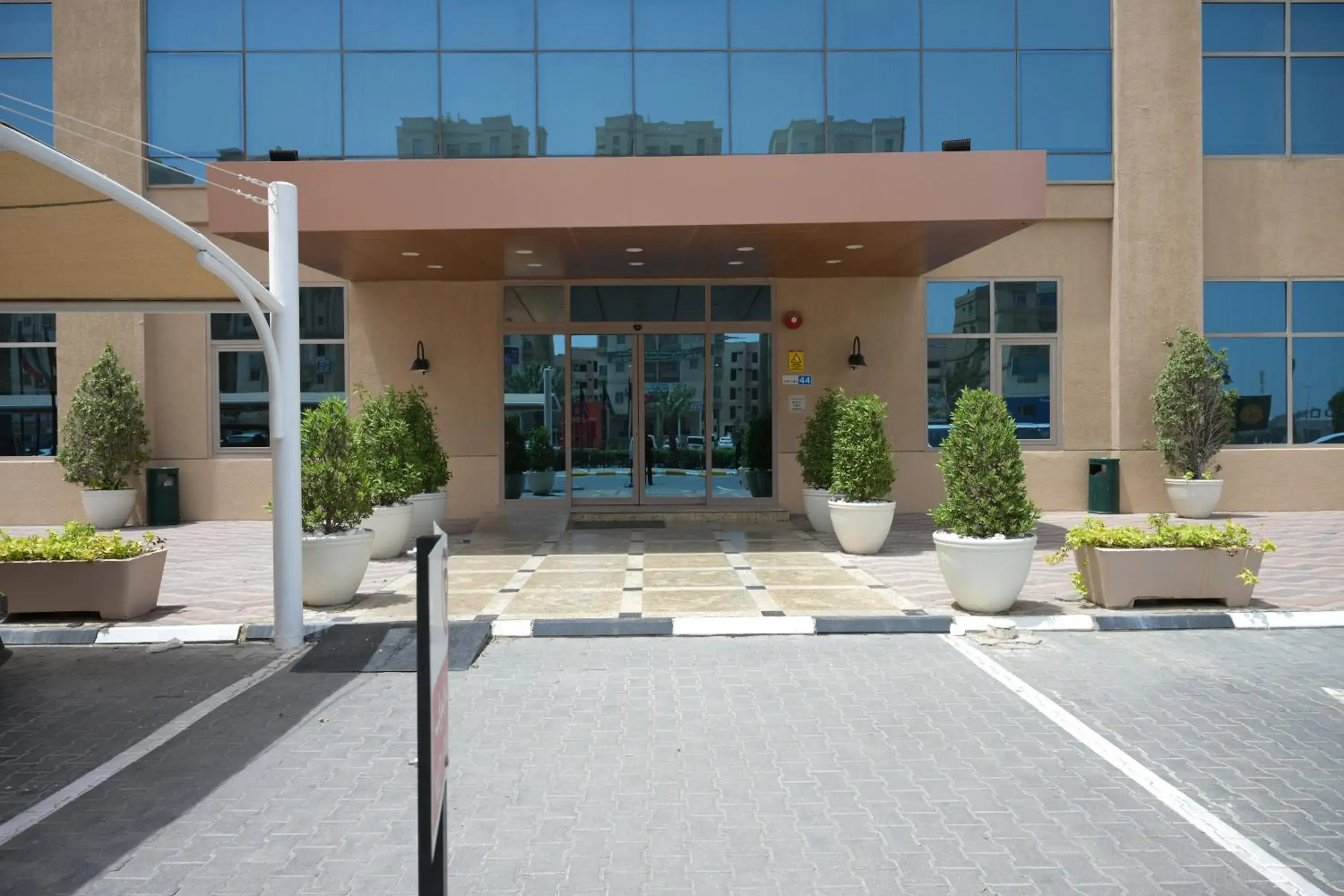 Facade/entrance in Best Western Plus Mahboula Facade/entrance in Best Western Plus Mahboula