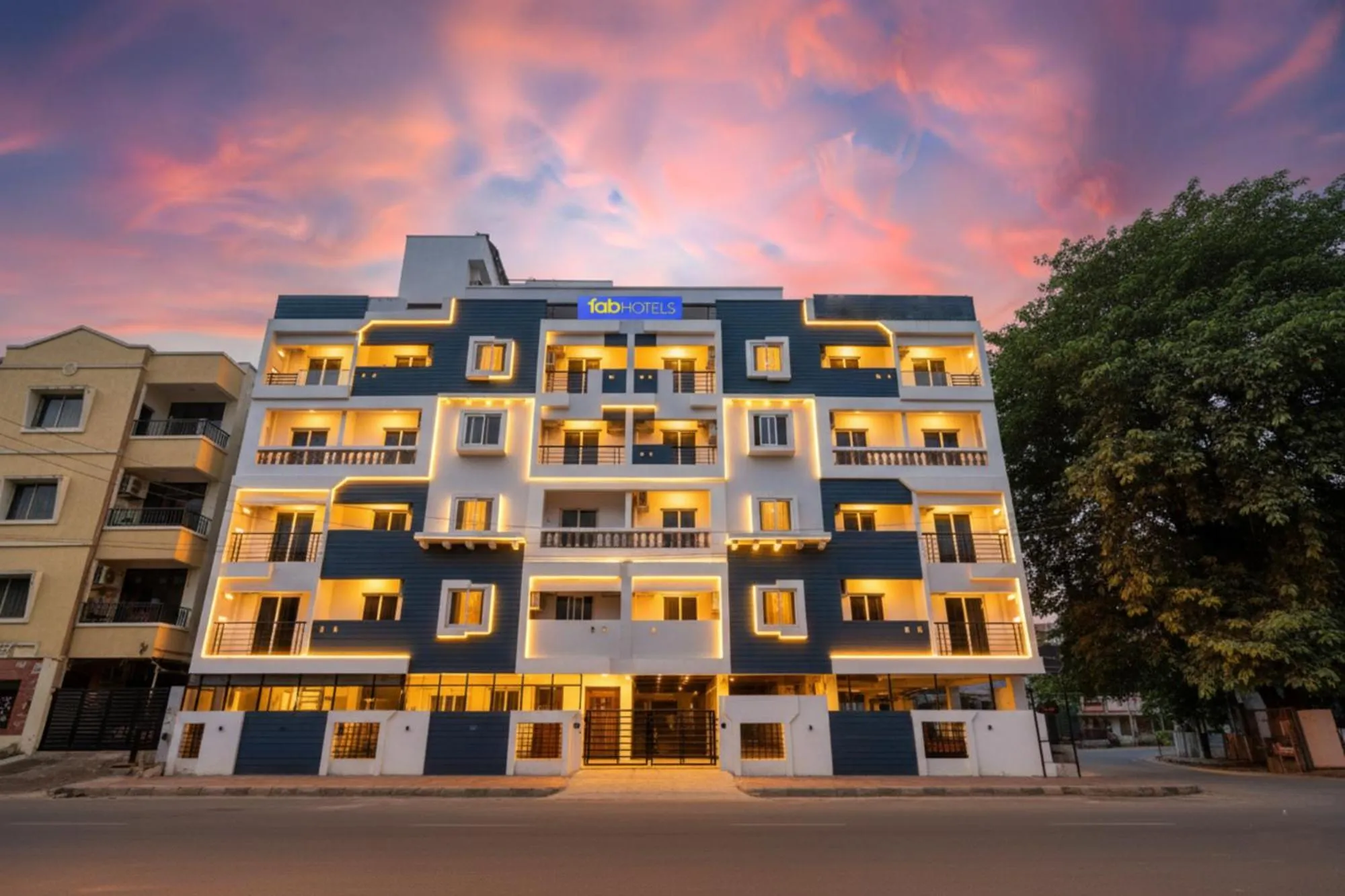 Property building in Hotel The Sun Suites - Yelahanka