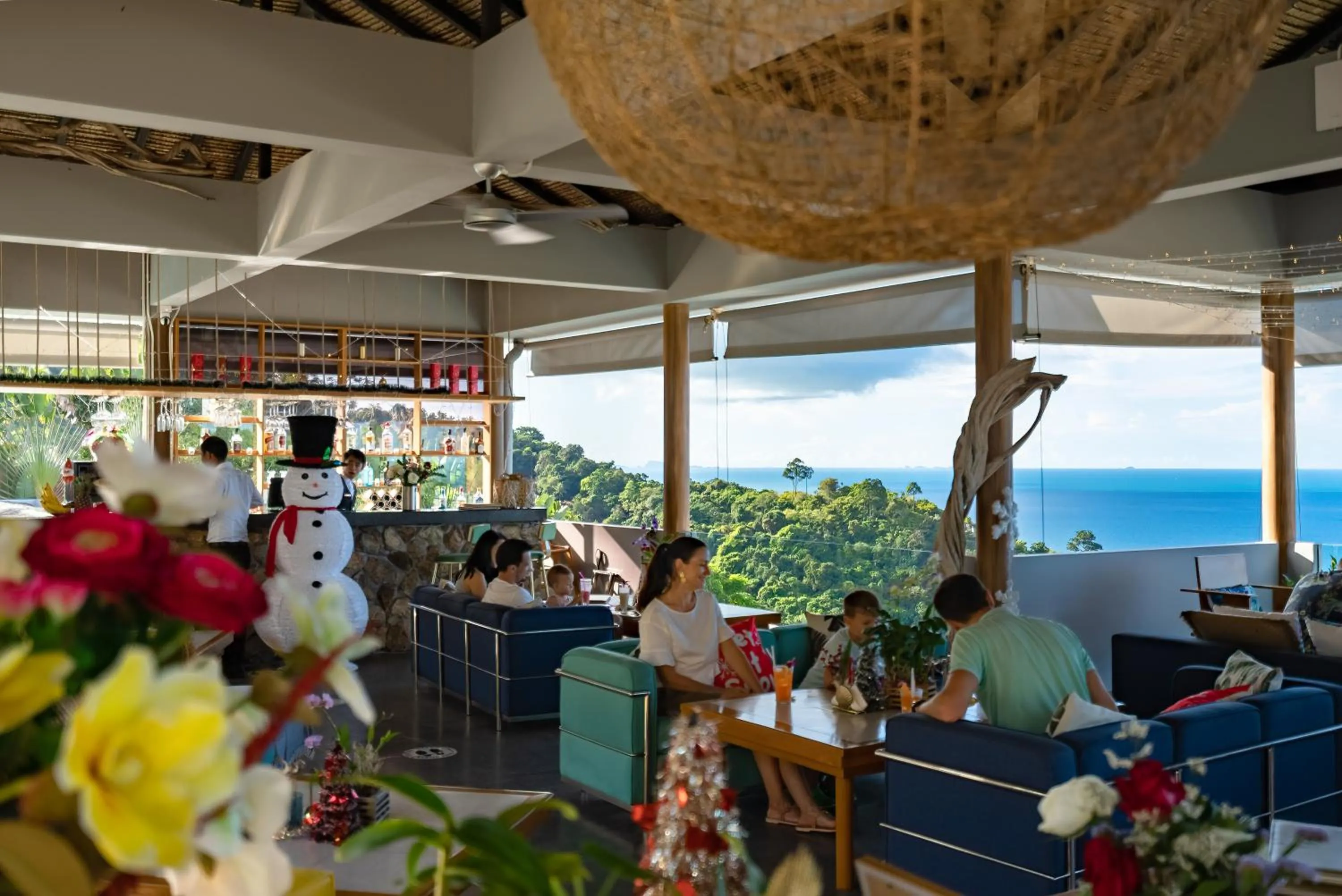 Restaurant/places to eat in Panorama Samui Residences