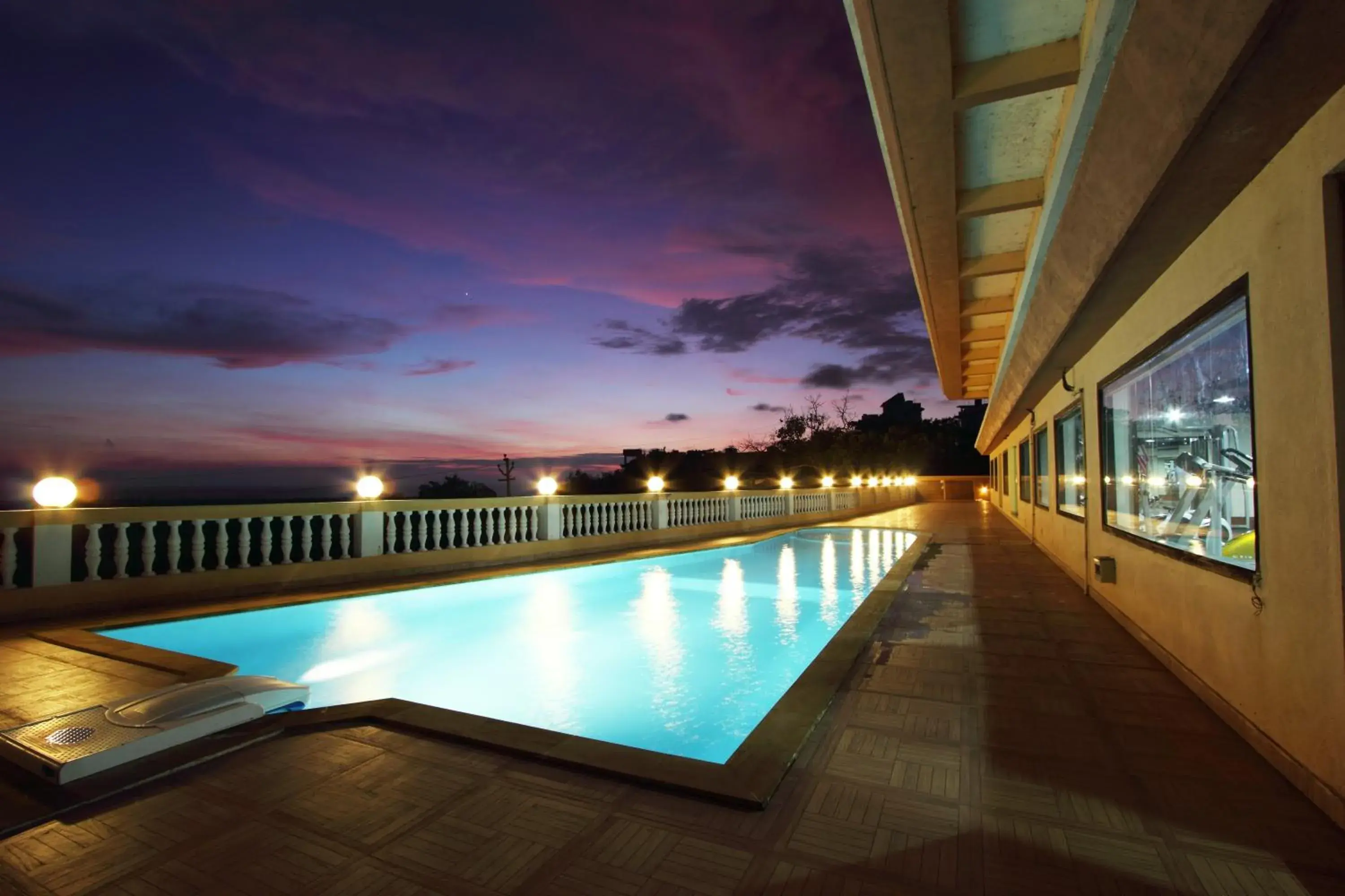 Swimming pool in The Queeny Swimming pool in The Queeny