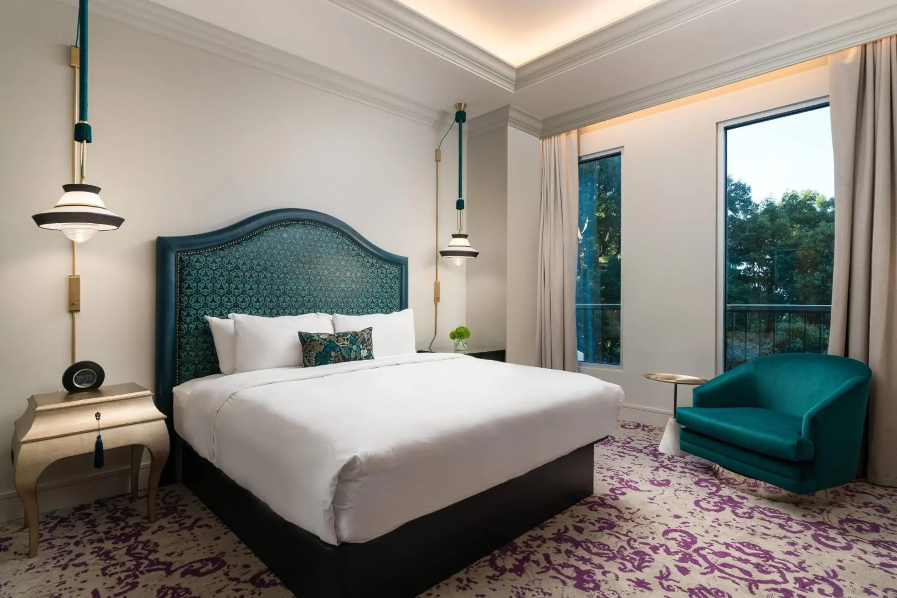 Bedroom, Bed in Grand Bohemian Charlotte, Autograph Collection Bedroom, Bed in Grand Bohemian Charlotte, Autograph Collection