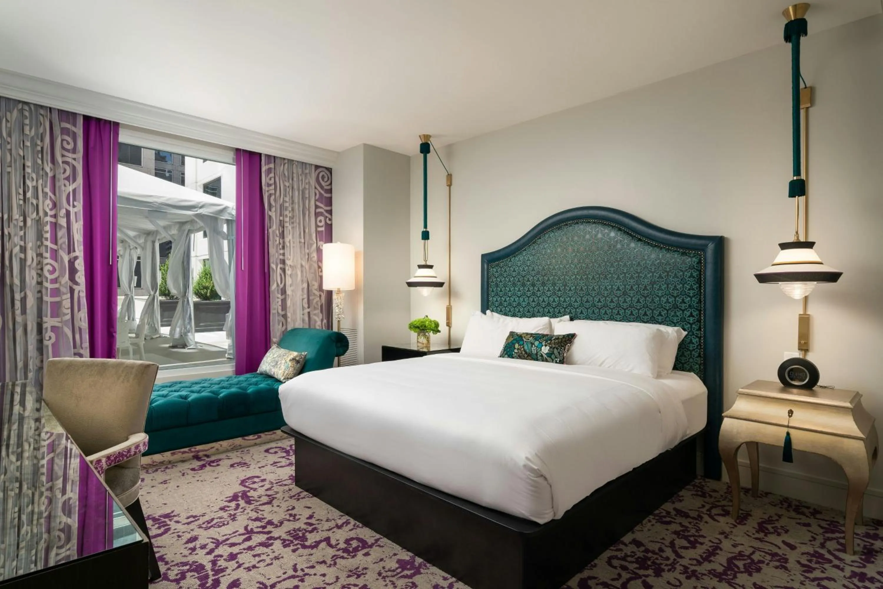 Photo of the whole room, Bed in Grand Bohemian Charlotte, Autograph Collection