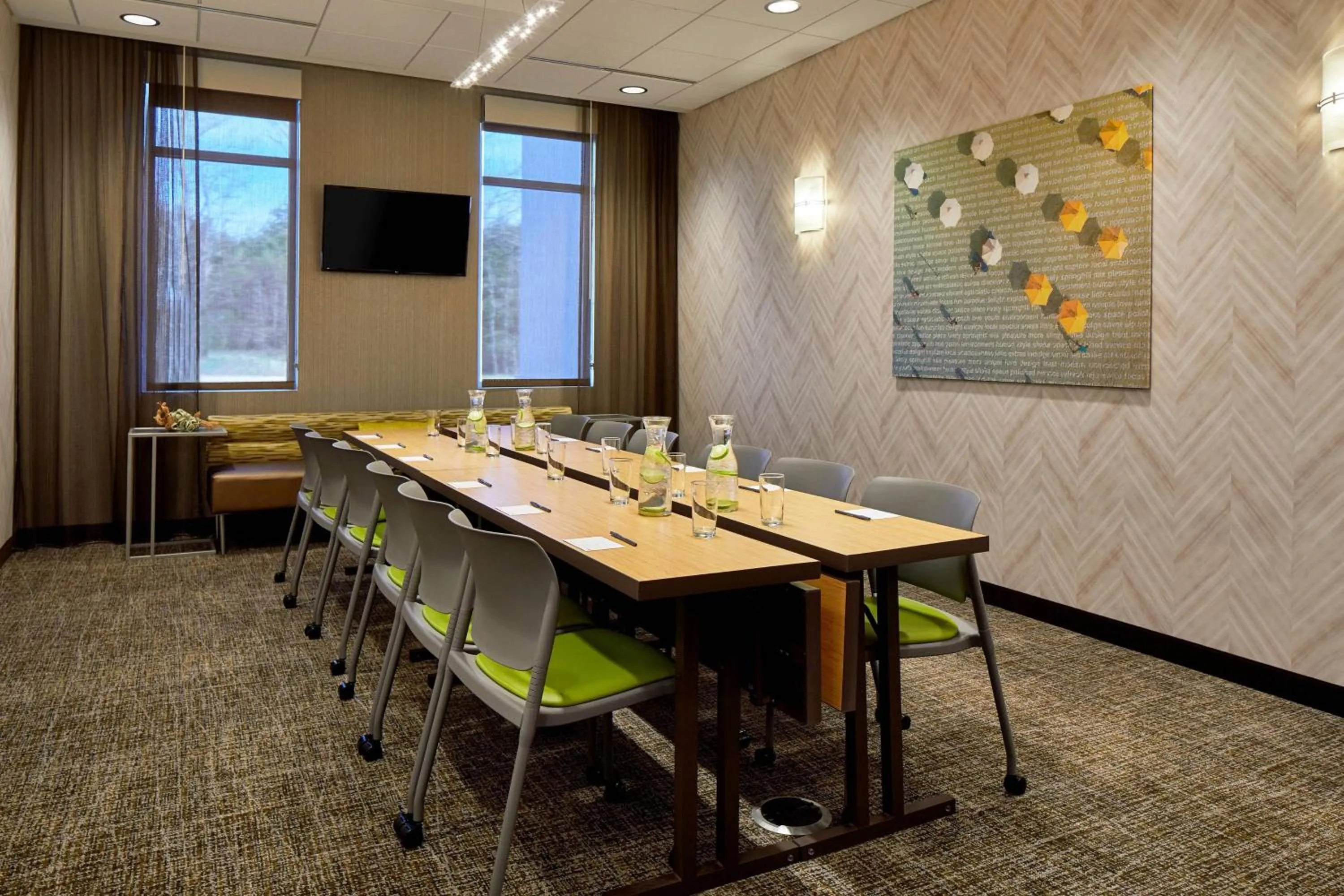 Meeting/conference room in SpringHill Suites by Marriott Charlotte at Carowinds