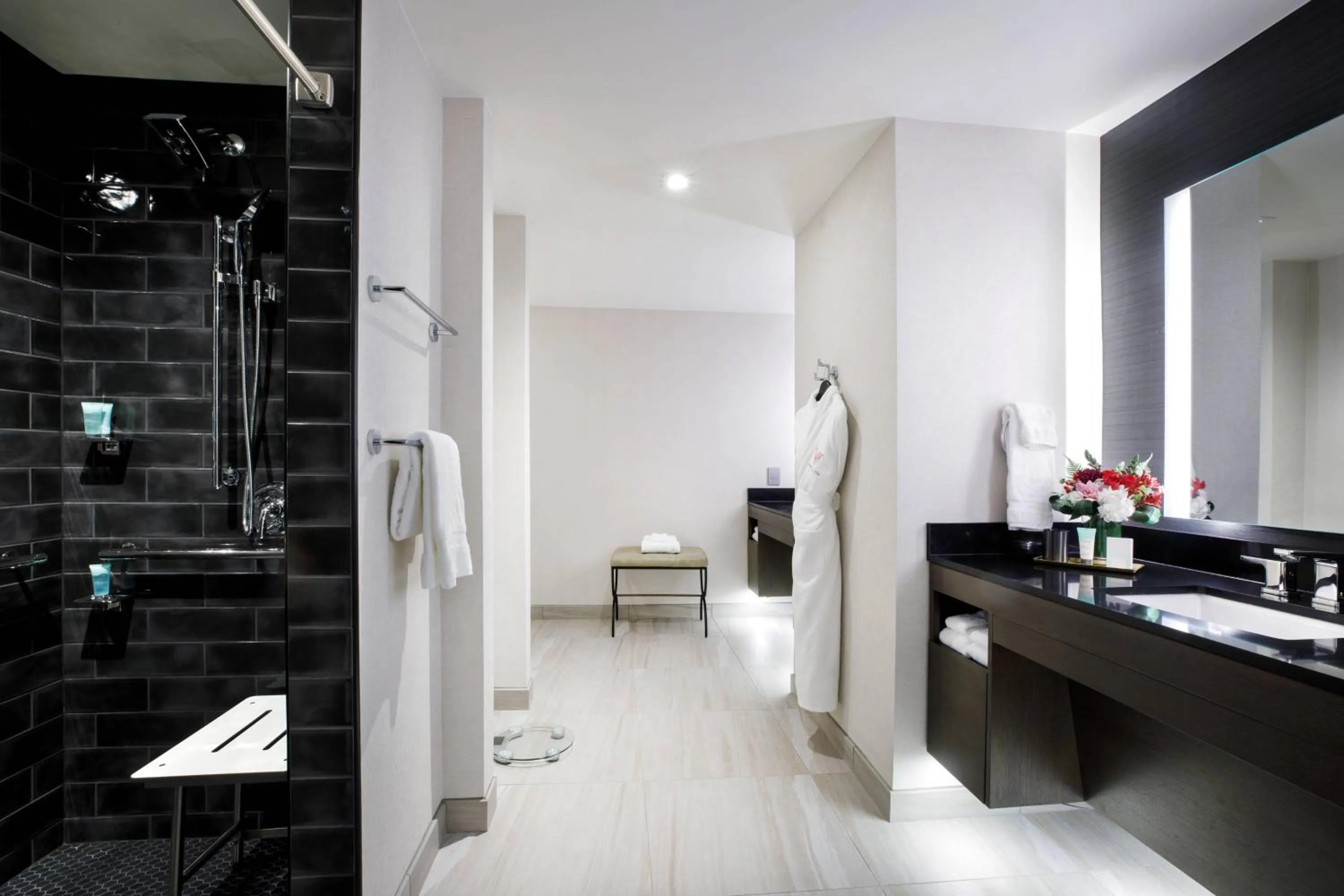 Bathroom in Hotel Vin, Grapevine, Autograph Collection