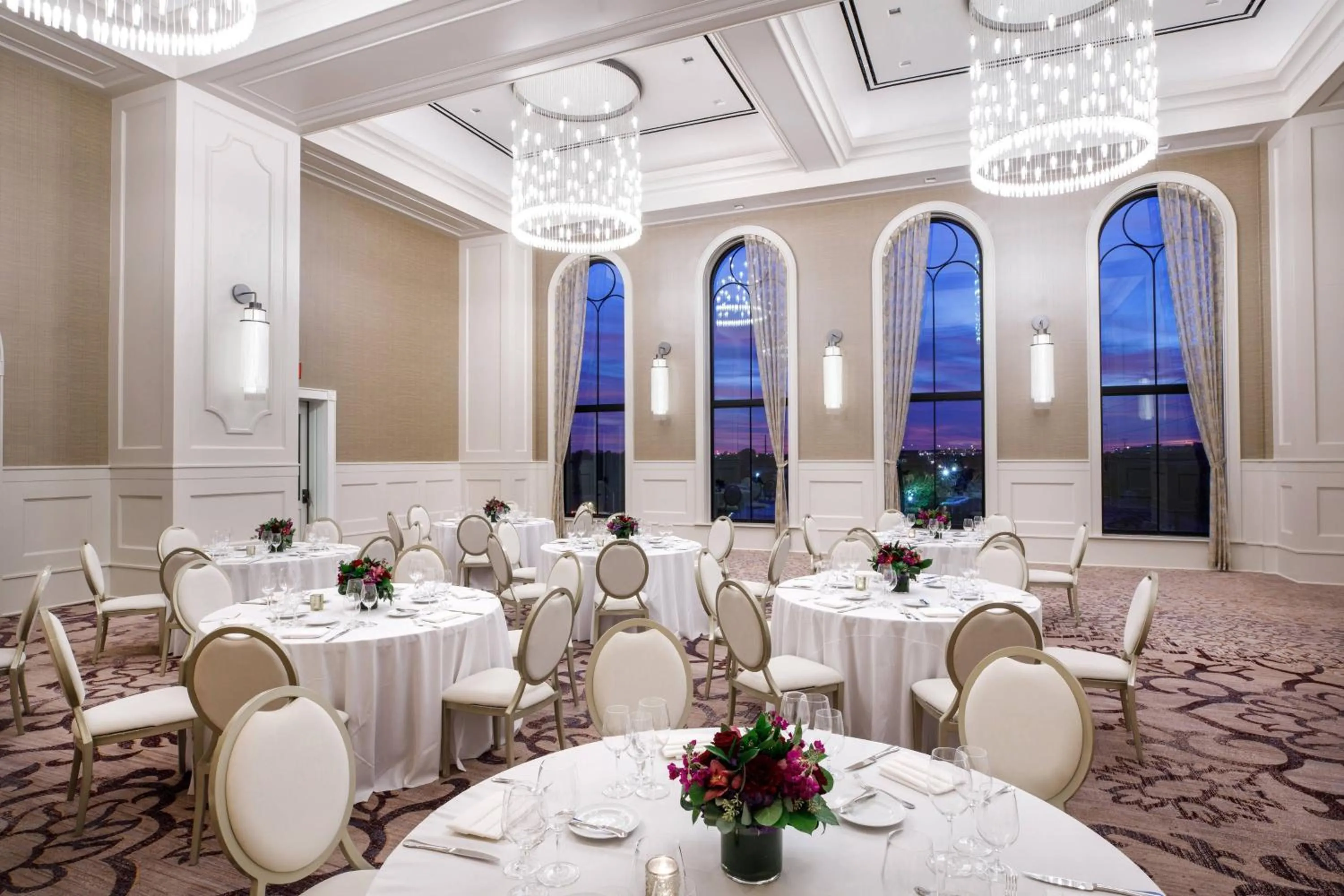 Lobby or reception in Hotel Vin, Grapevine, Autograph Collection