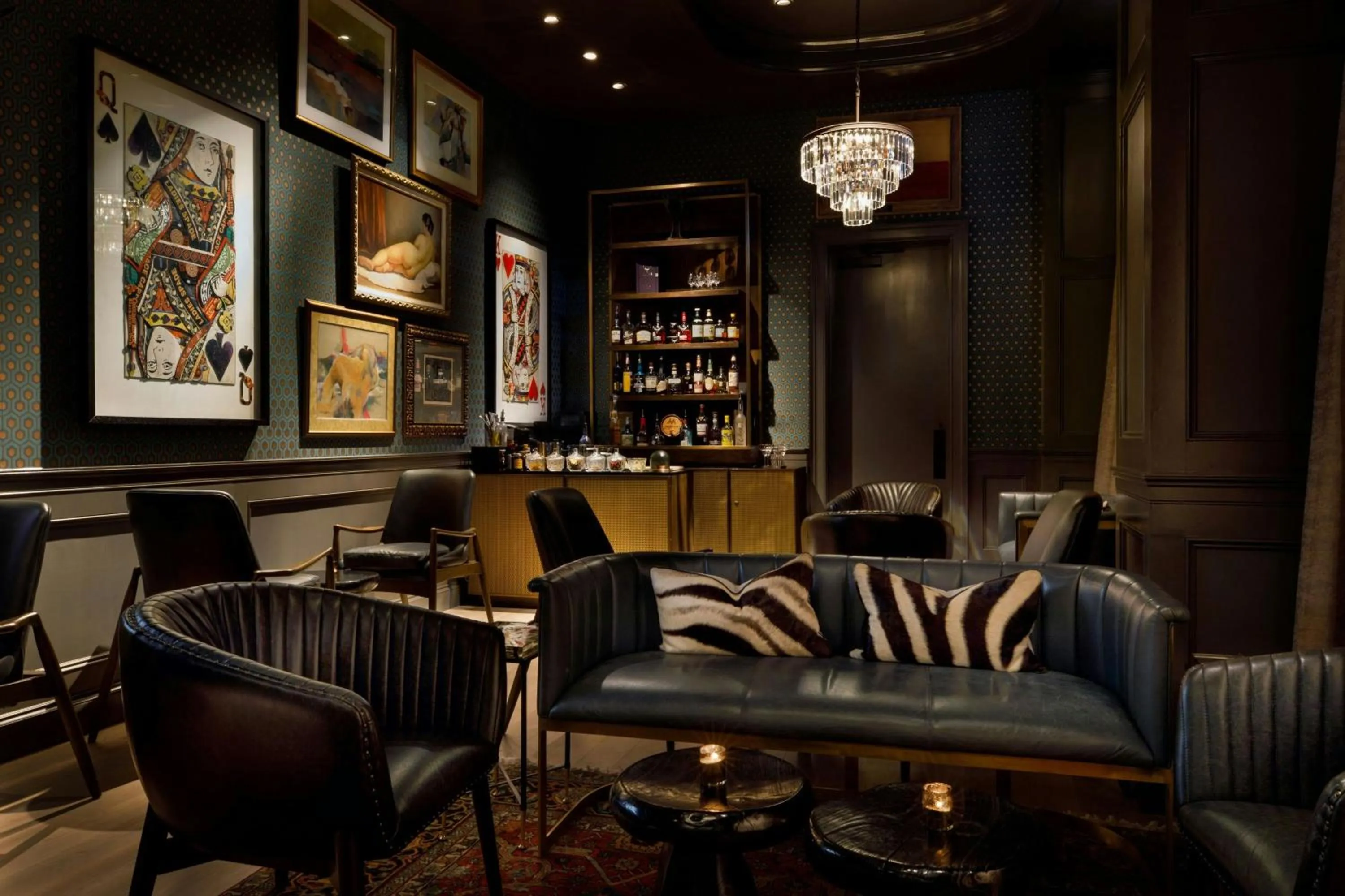 Lounge or bar in Hotel Vin, Grapevine, Autograph Collection