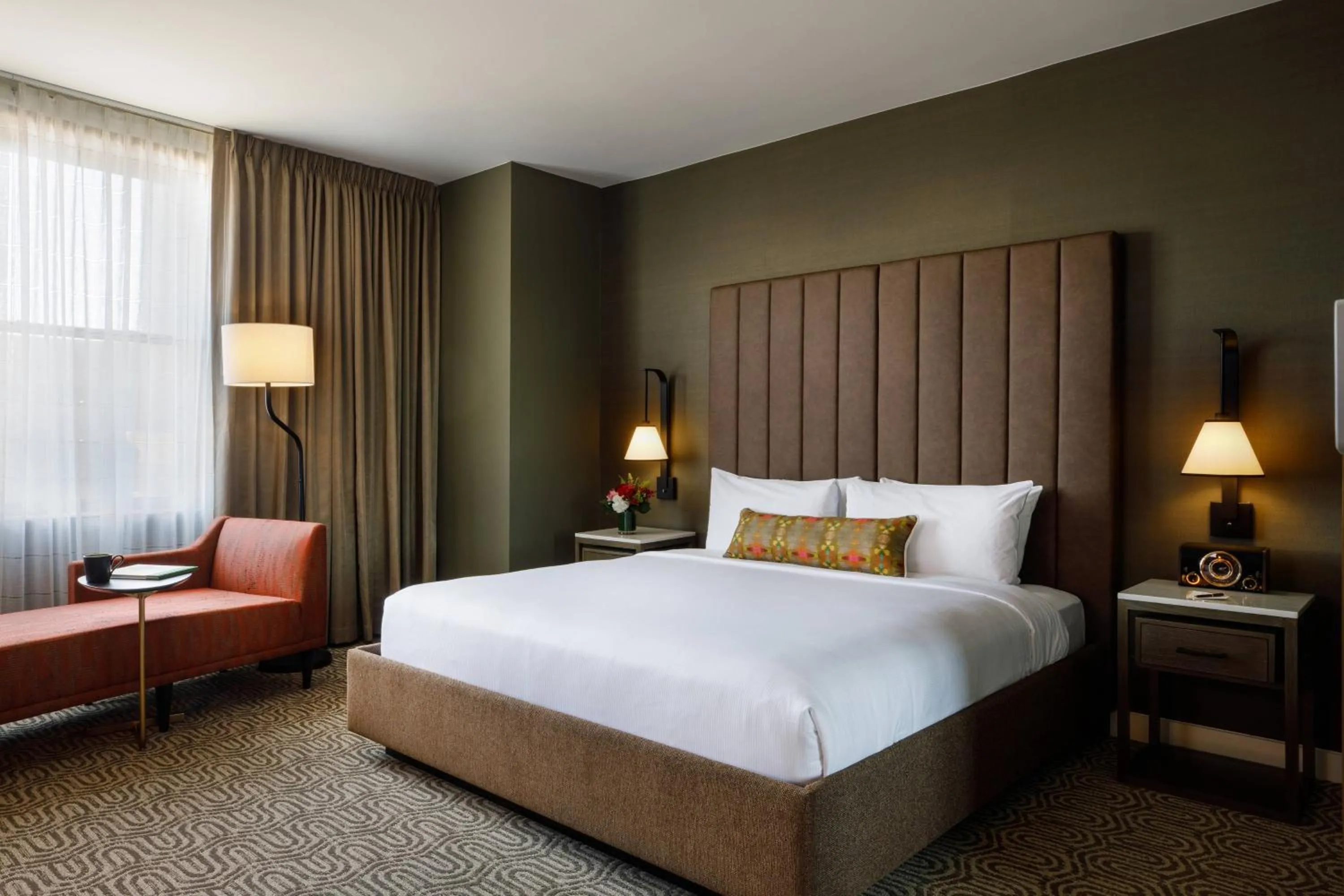 Photo of the whole room, Bed in Hotel Vin, Grapevine, Autograph Collection