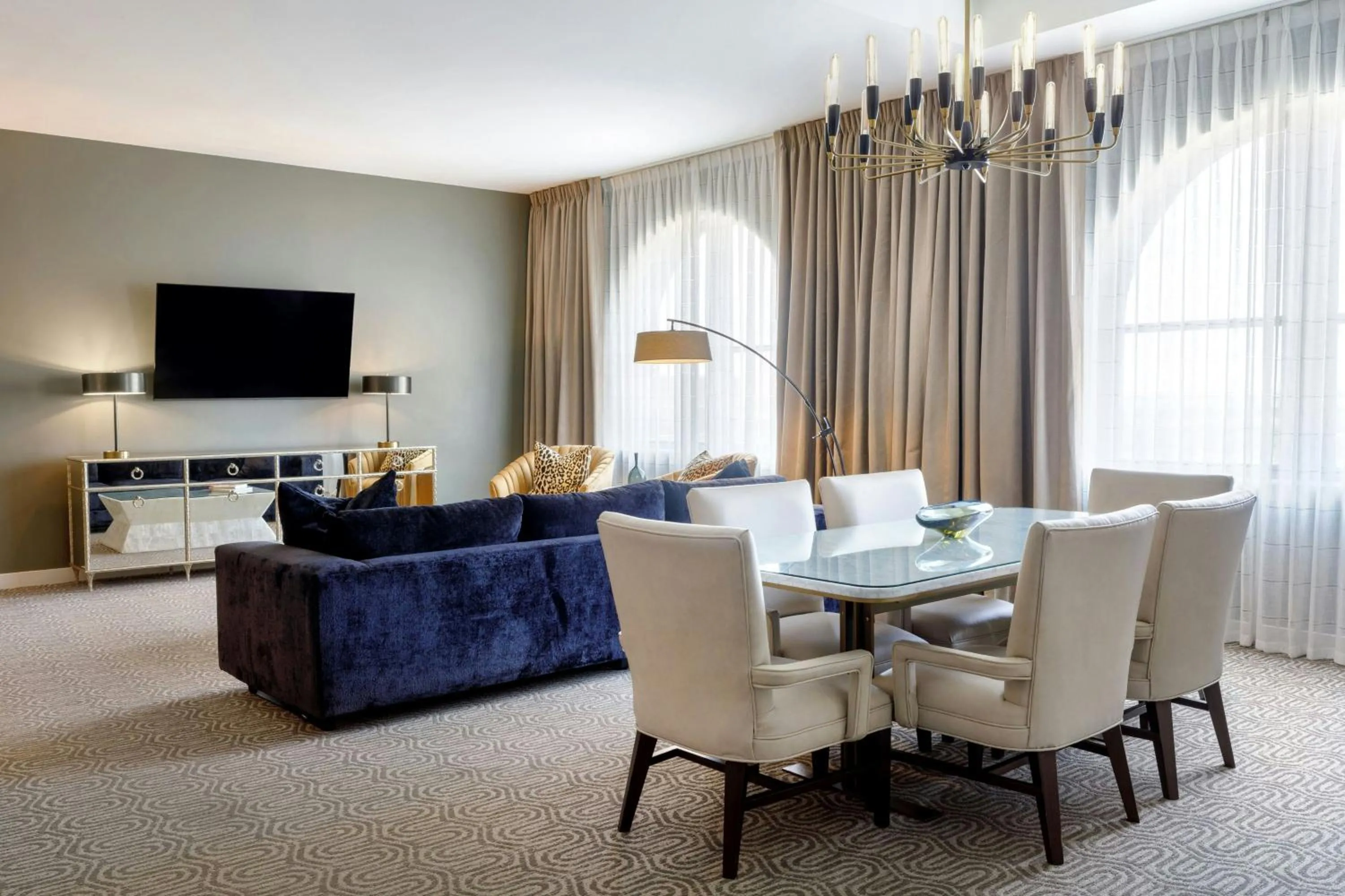 Photo of the whole room in Hotel Vin, Grapevine, Autograph Collection