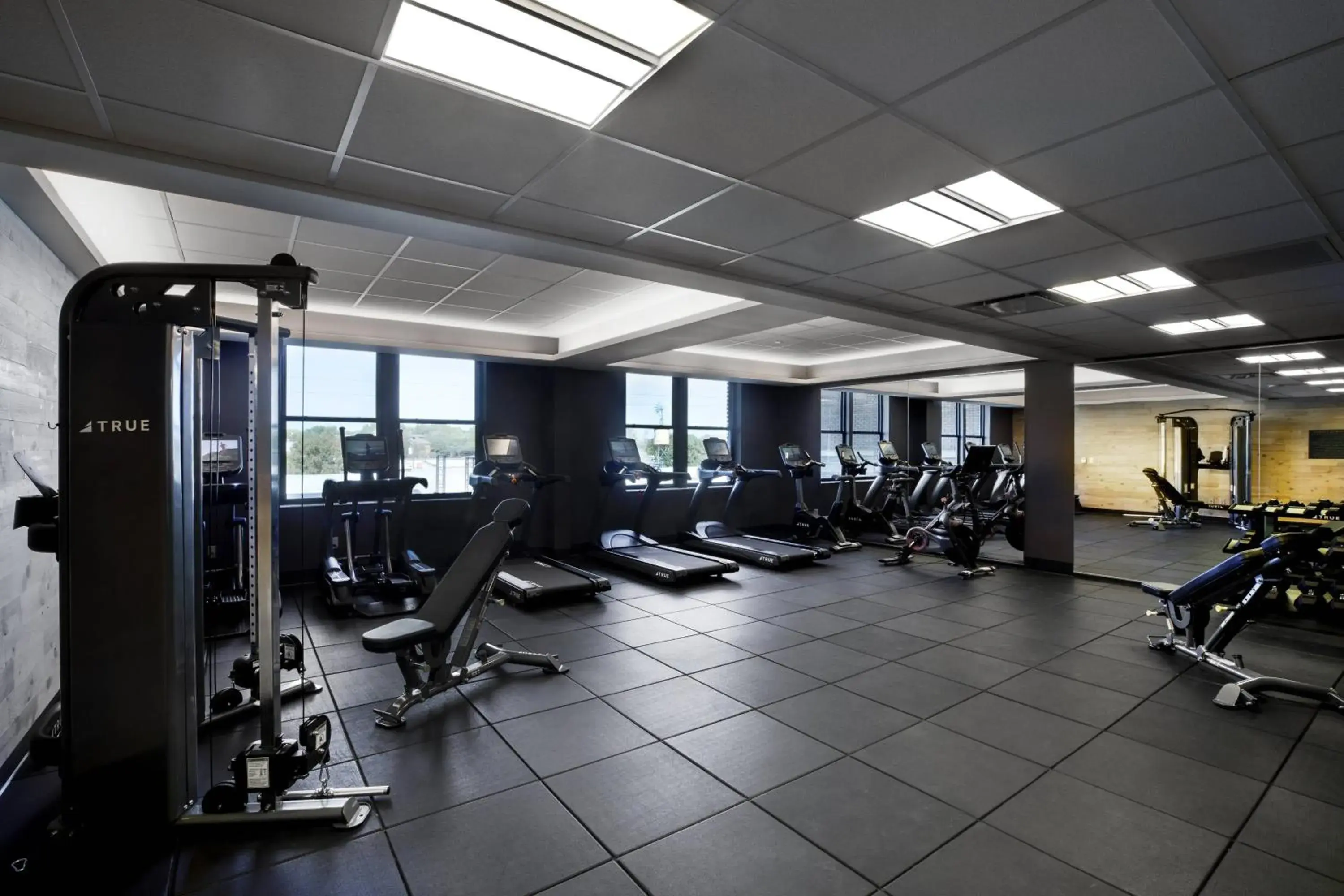 Fitness centre/facilities in Hotel Vin, Grapevine, Autograph Collection Fitness centre/facilities in Hotel Vin, Grapevine, Autograph Collection