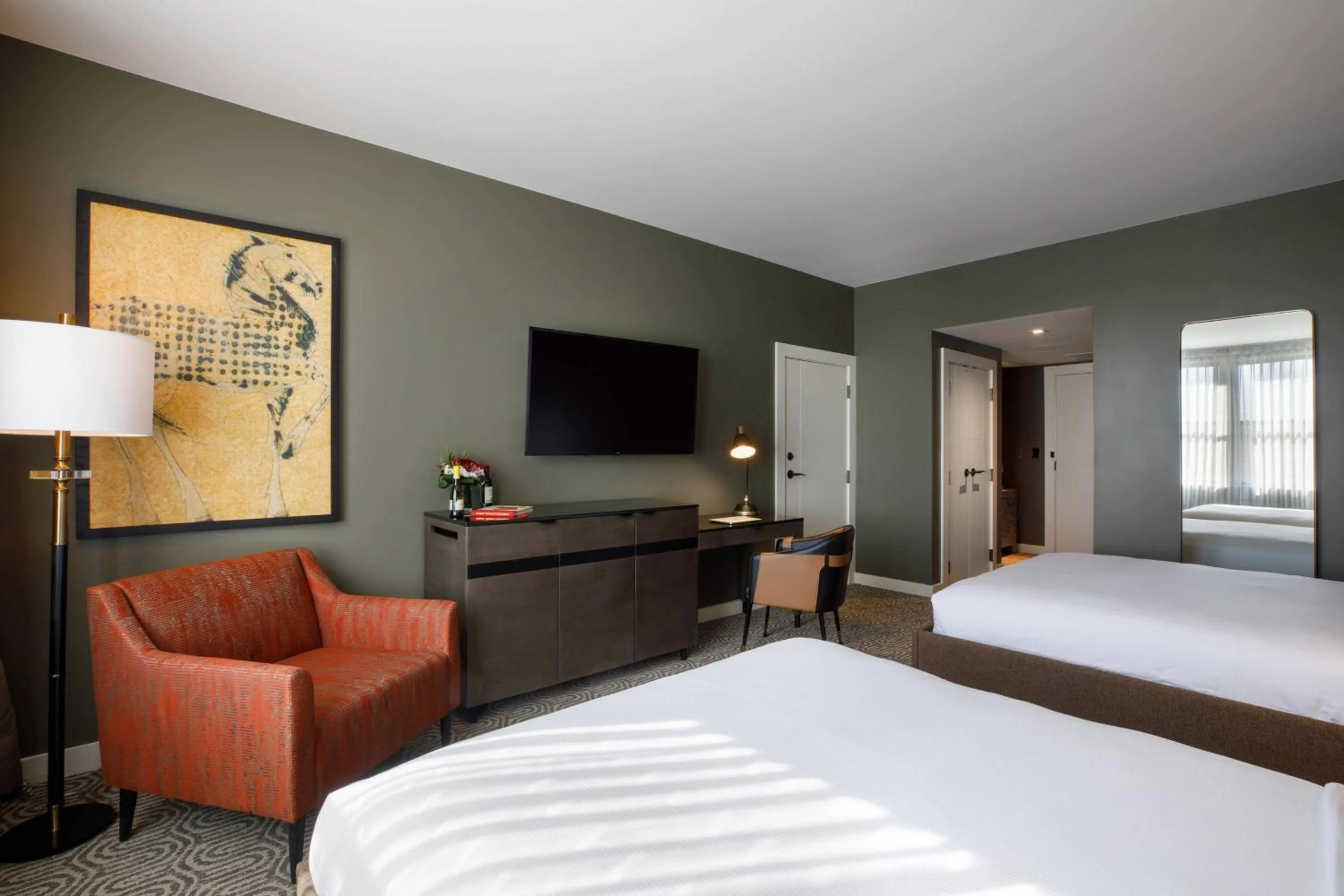 Photo of the whole room, Bed in Hotel Vin, Grapevine, Autograph Collection