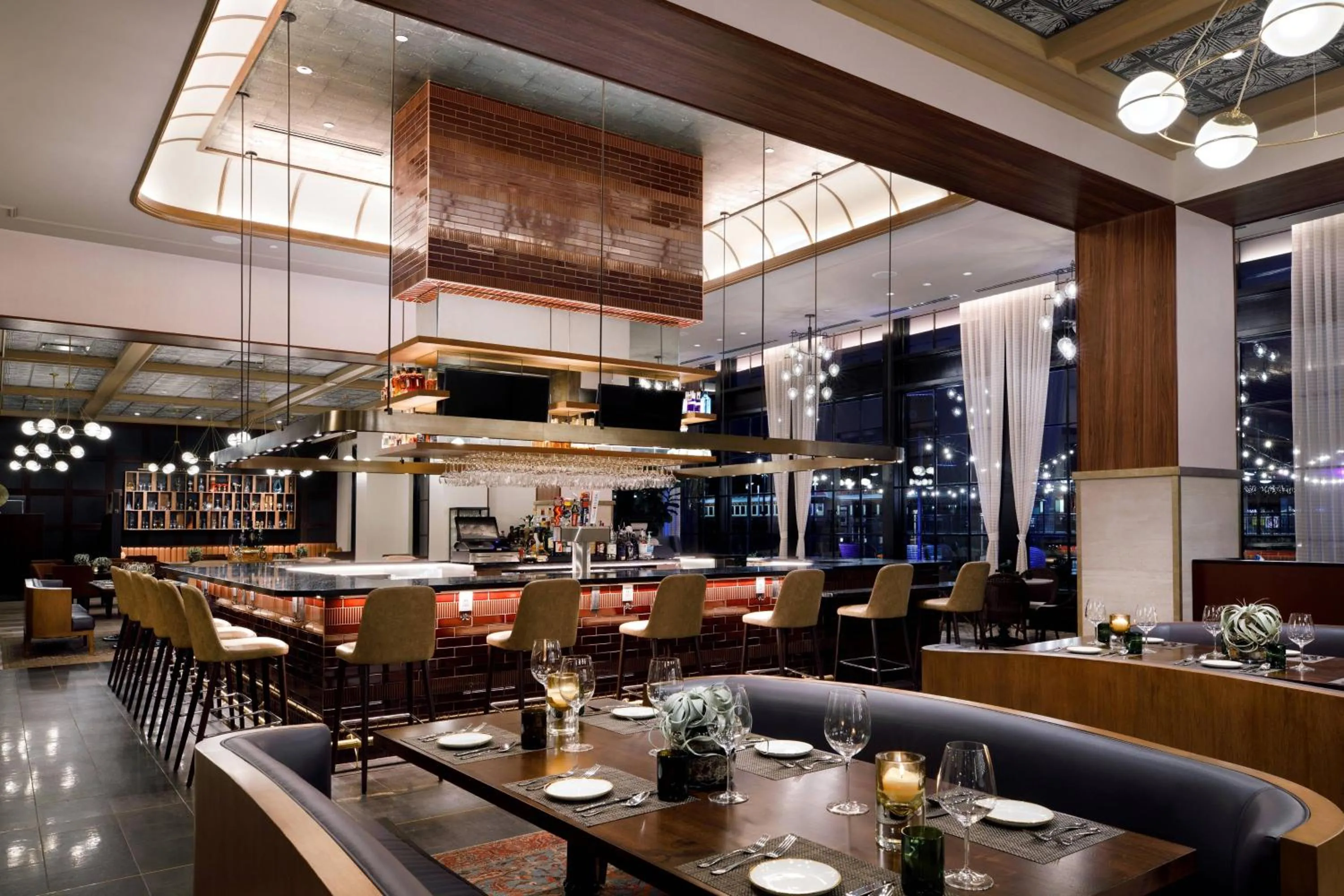 Lounge or bar in Hotel Vin, Grapevine, Autograph Collection