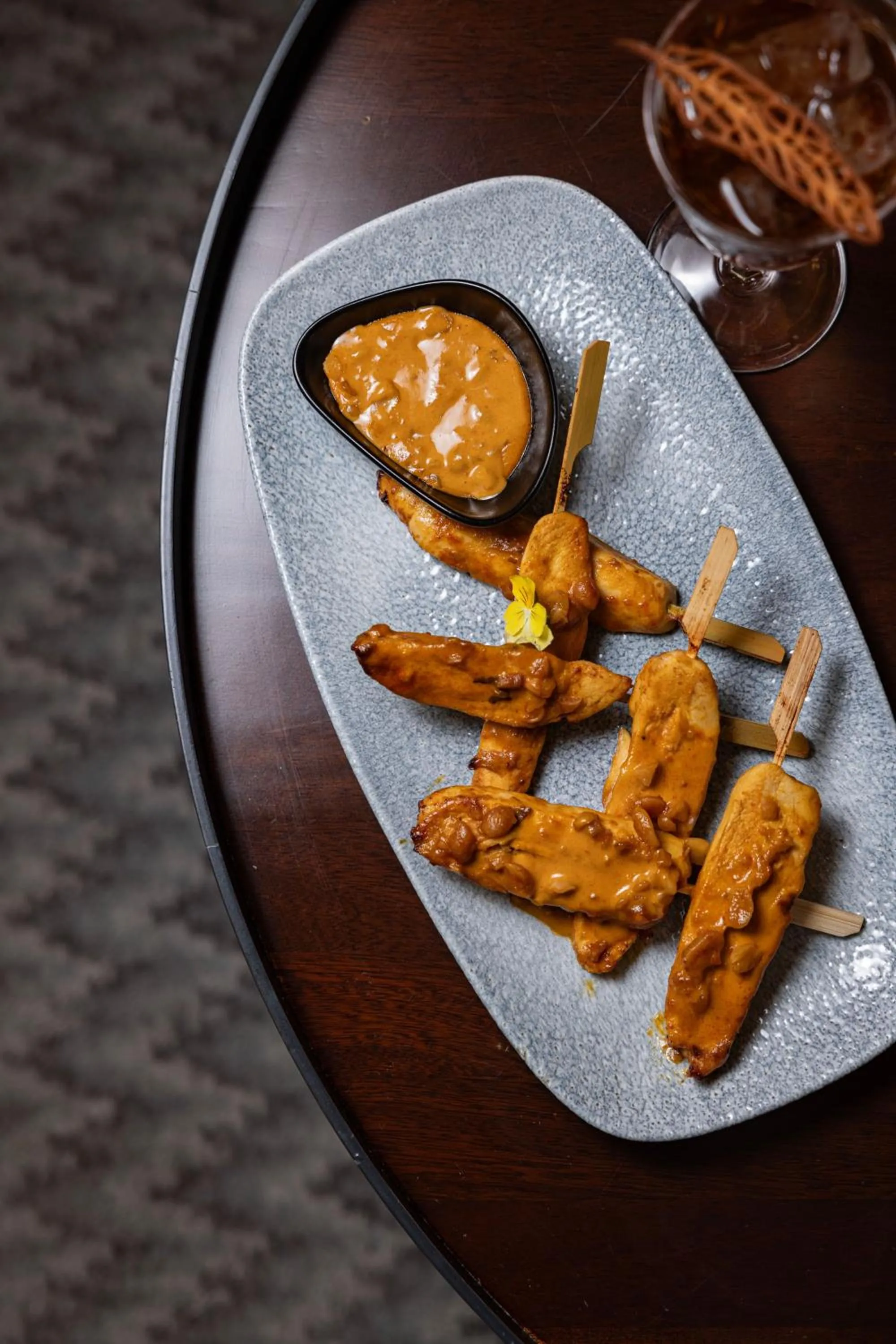 Lounge or bar in Courtyard by Marriott Paris Porte de Versailles