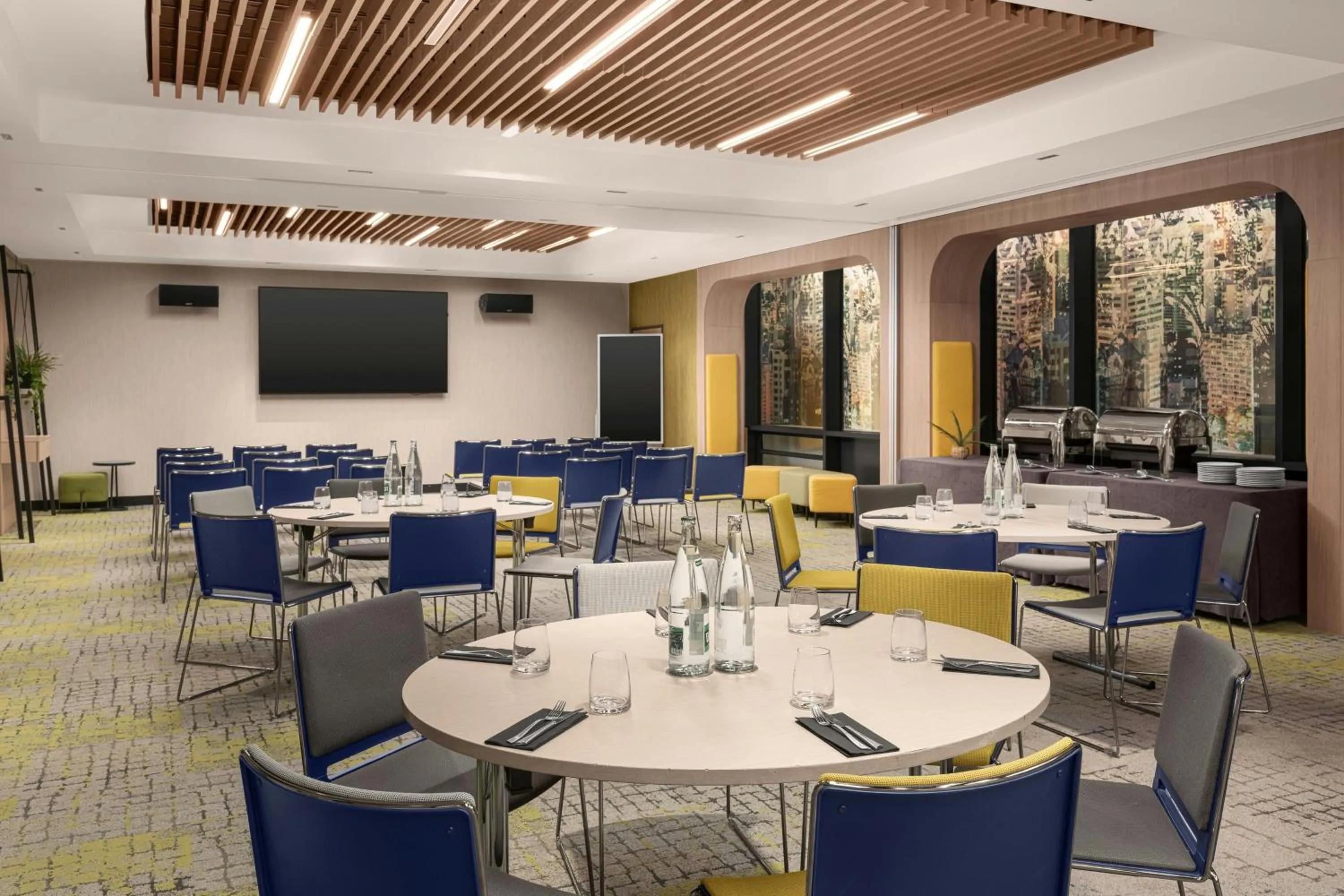 Meeting/conference room in Courtyard by Marriott Paris Porte de Versailles