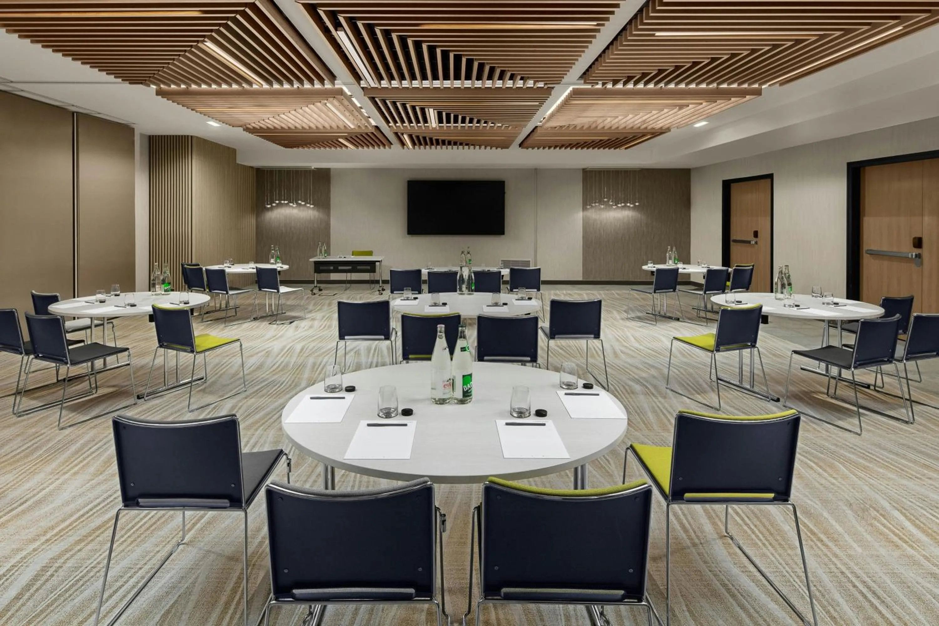 Meeting/conference room in Courtyard by Marriott Paris Porte de Versailles