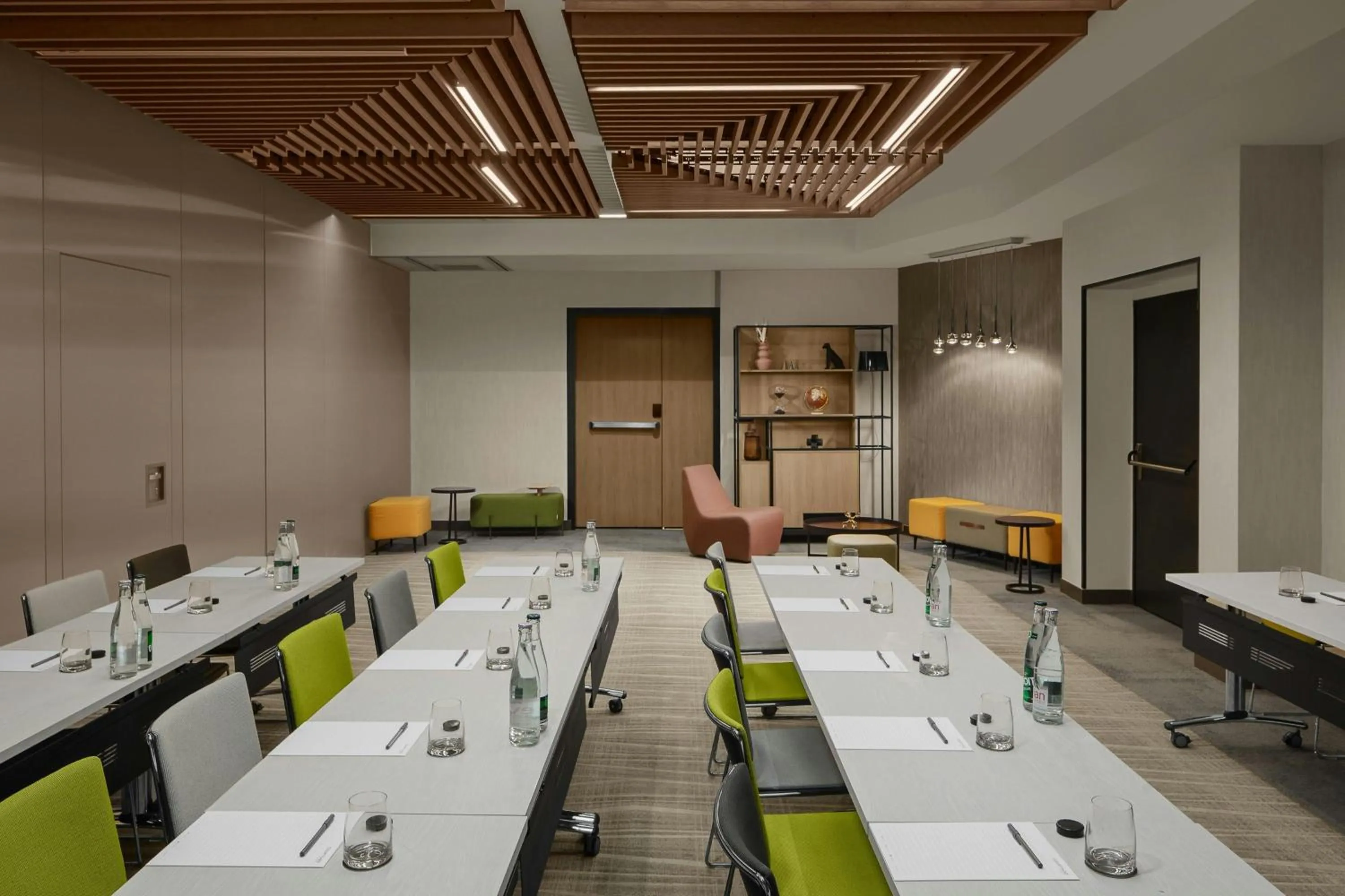 Meeting/conference room in Courtyard by Marriott Paris Porte de Versailles