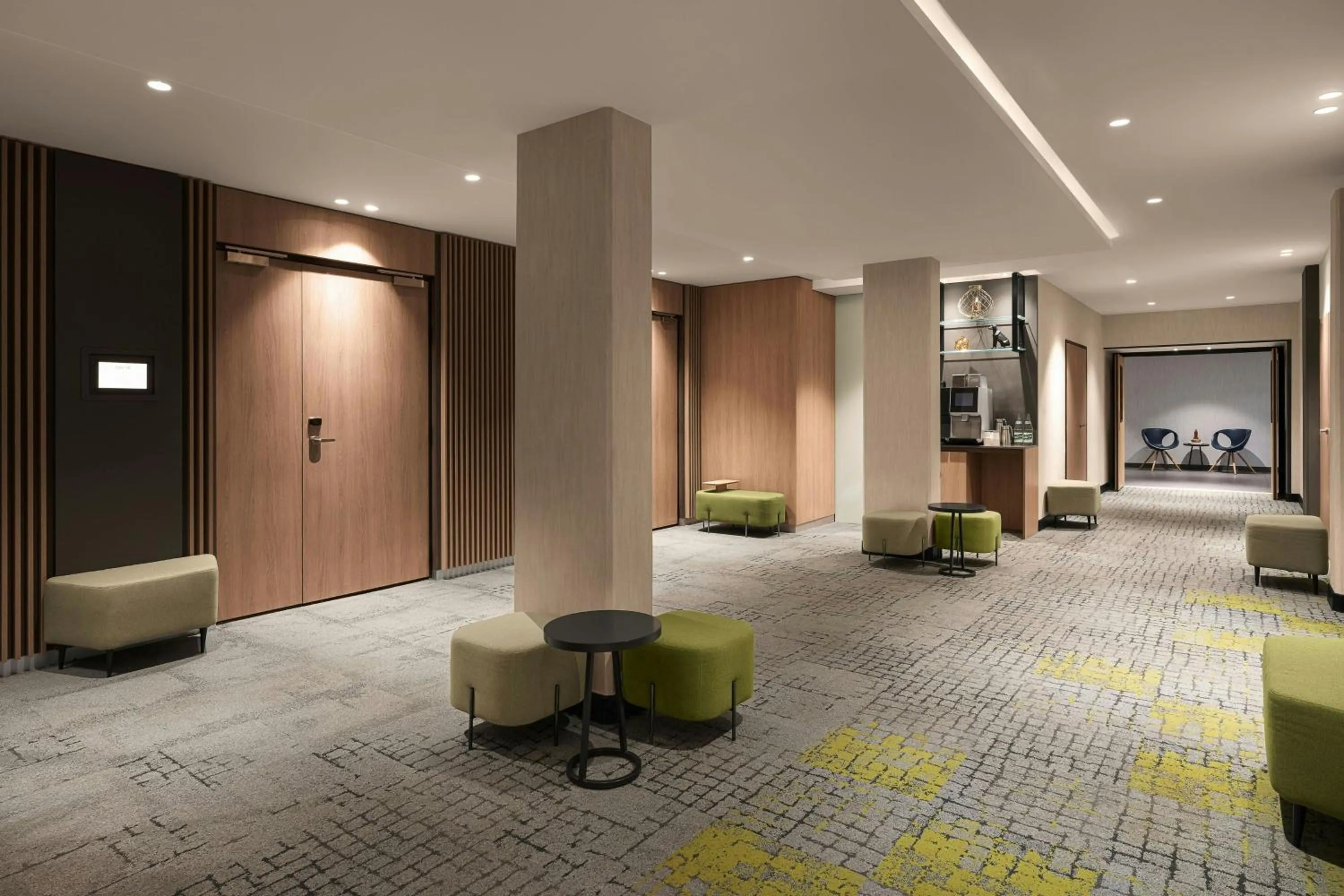 Meeting/conference room in Courtyard by Marriott Paris Porte de Versailles
