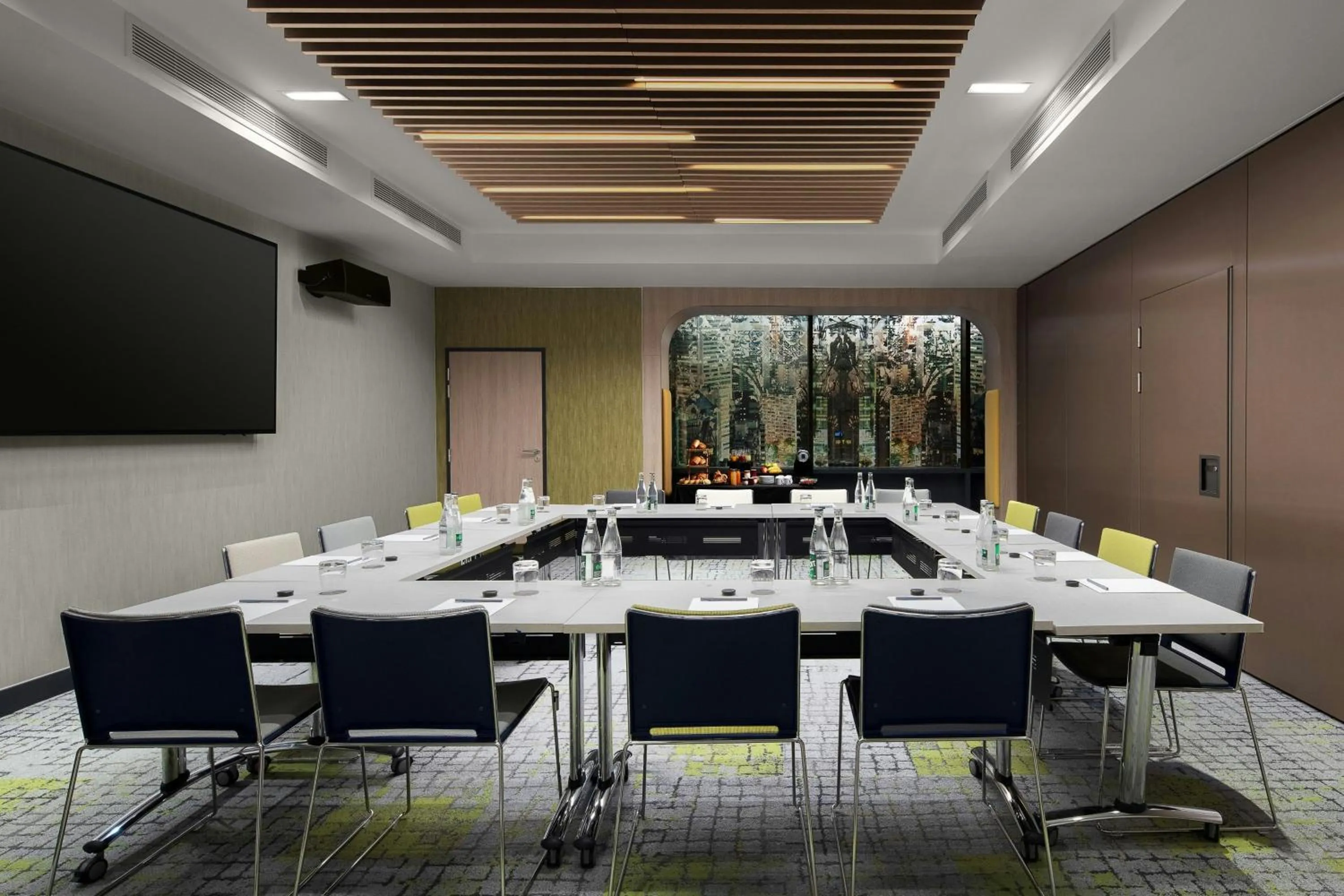 Meeting/conference room in Courtyard by Marriott Paris Porte de Versailles