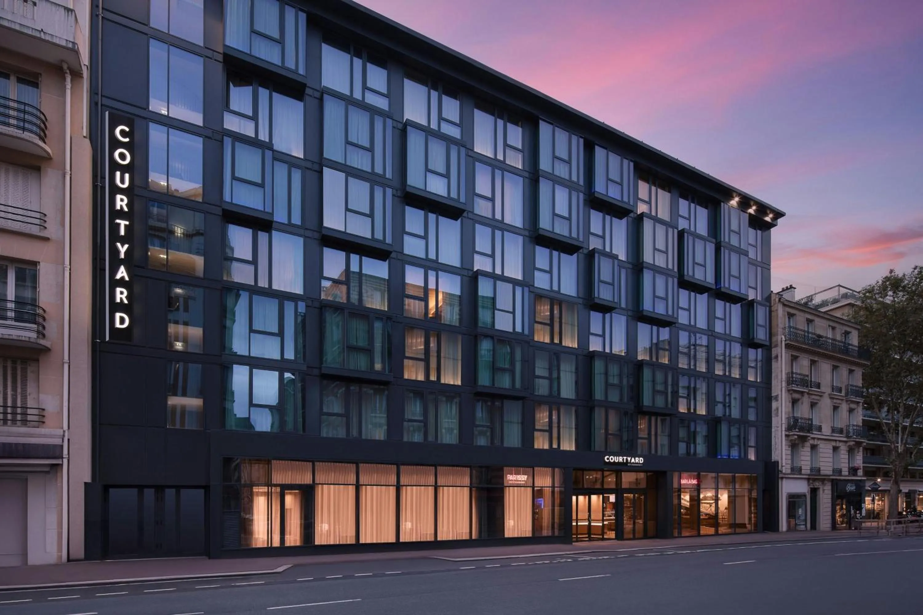 Property building in Courtyard by Marriott Paris Porte de Versailles