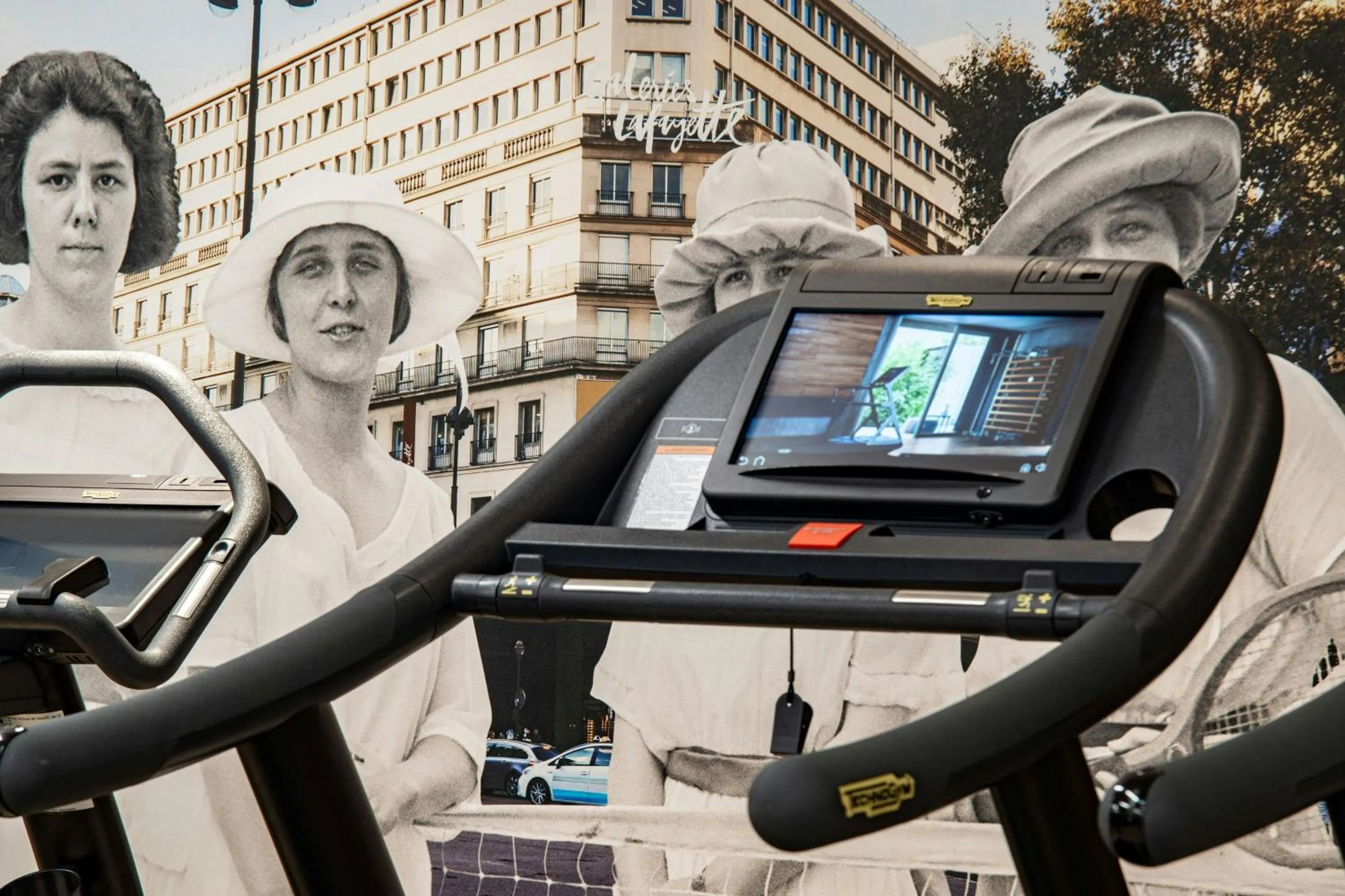 Fitness centre/facilities in Courtyard by Marriott Paris Porte de Versailles