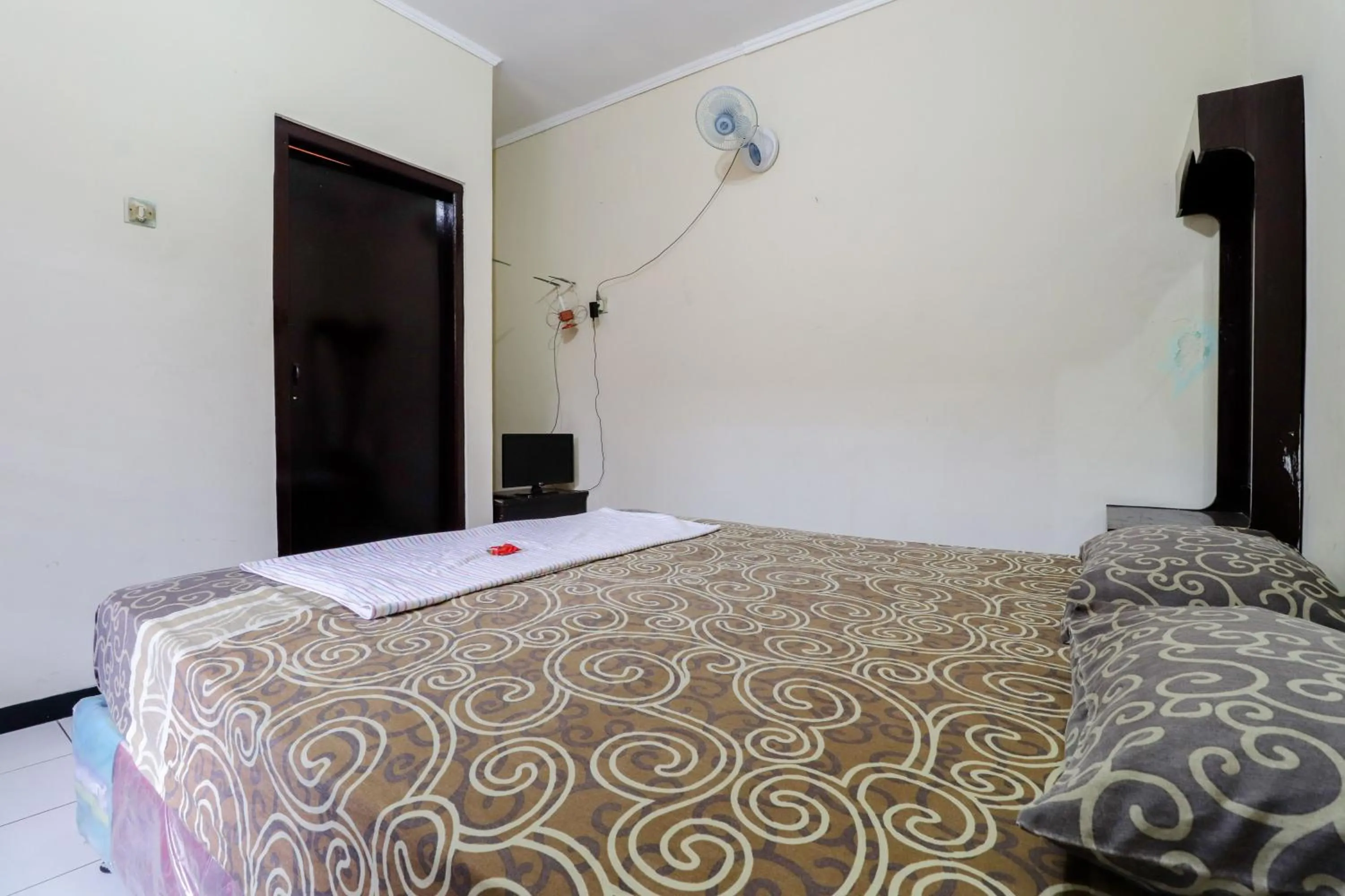 Bedroom, Bed in Cempaka Hotel