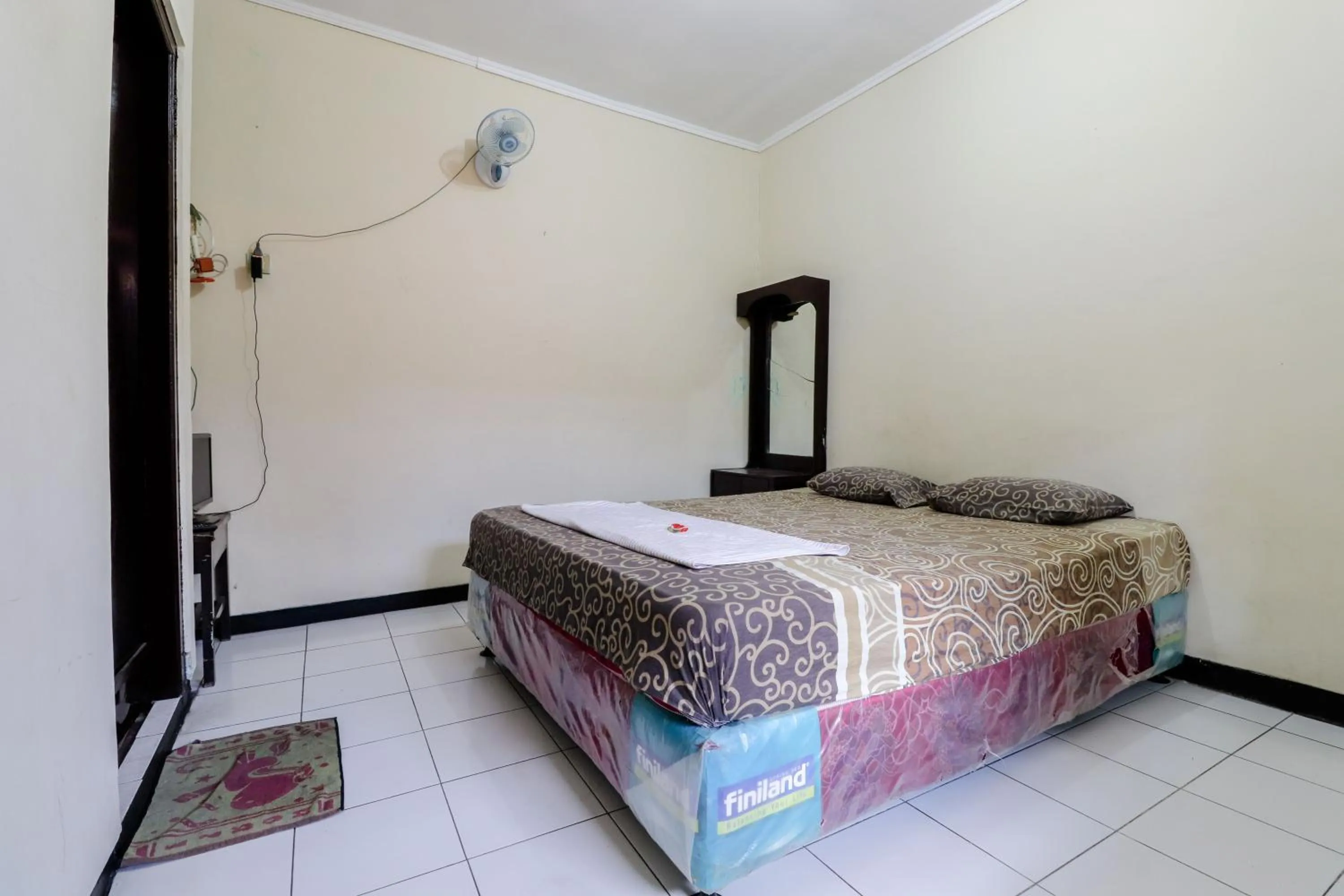 Bedroom, Bed in Cempaka Hotel