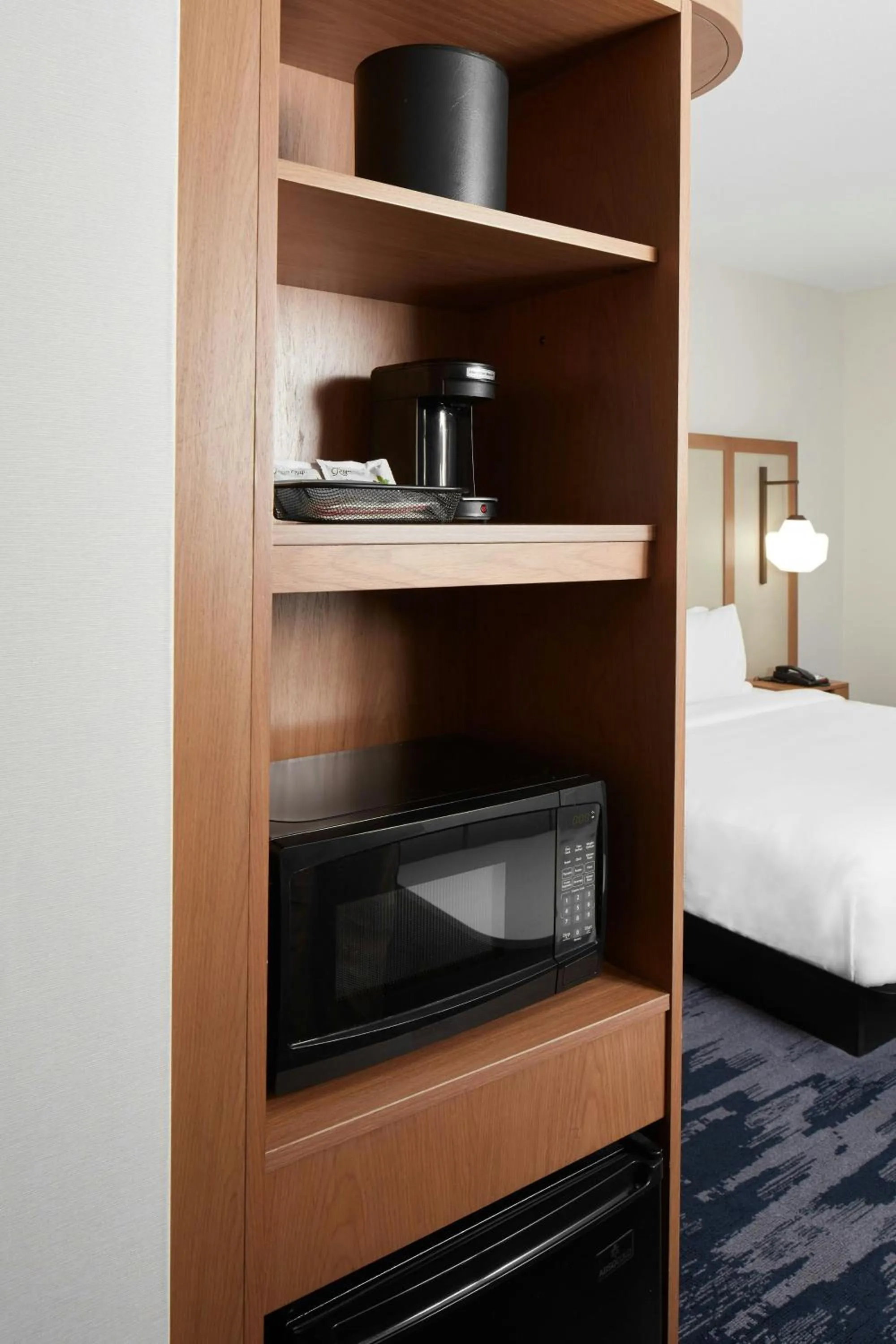 Photo of the whole room, Bed in Fairfield Inn & Suites Louisville New Albany IN