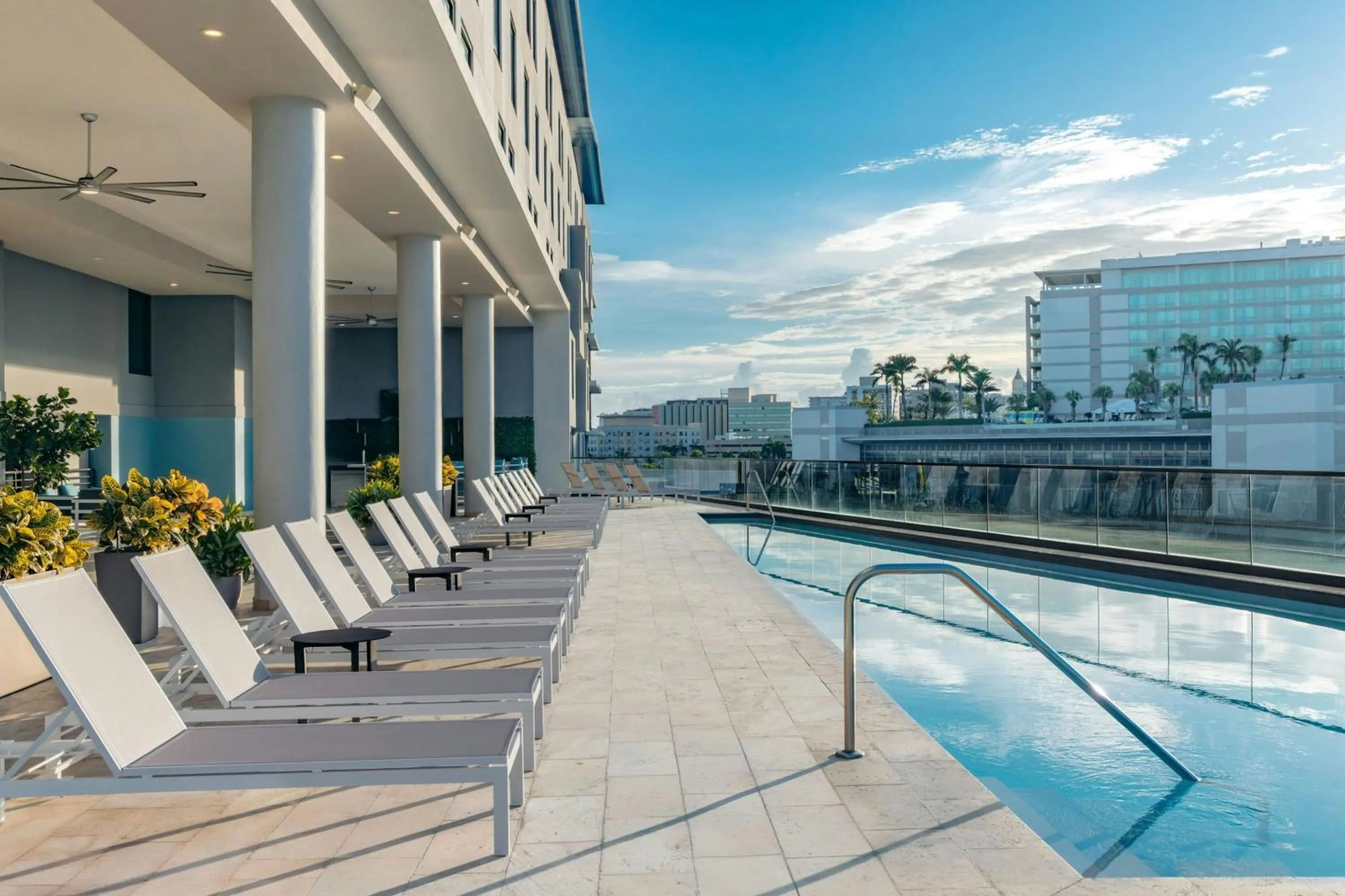 Swimming pool in Aloft San Juan