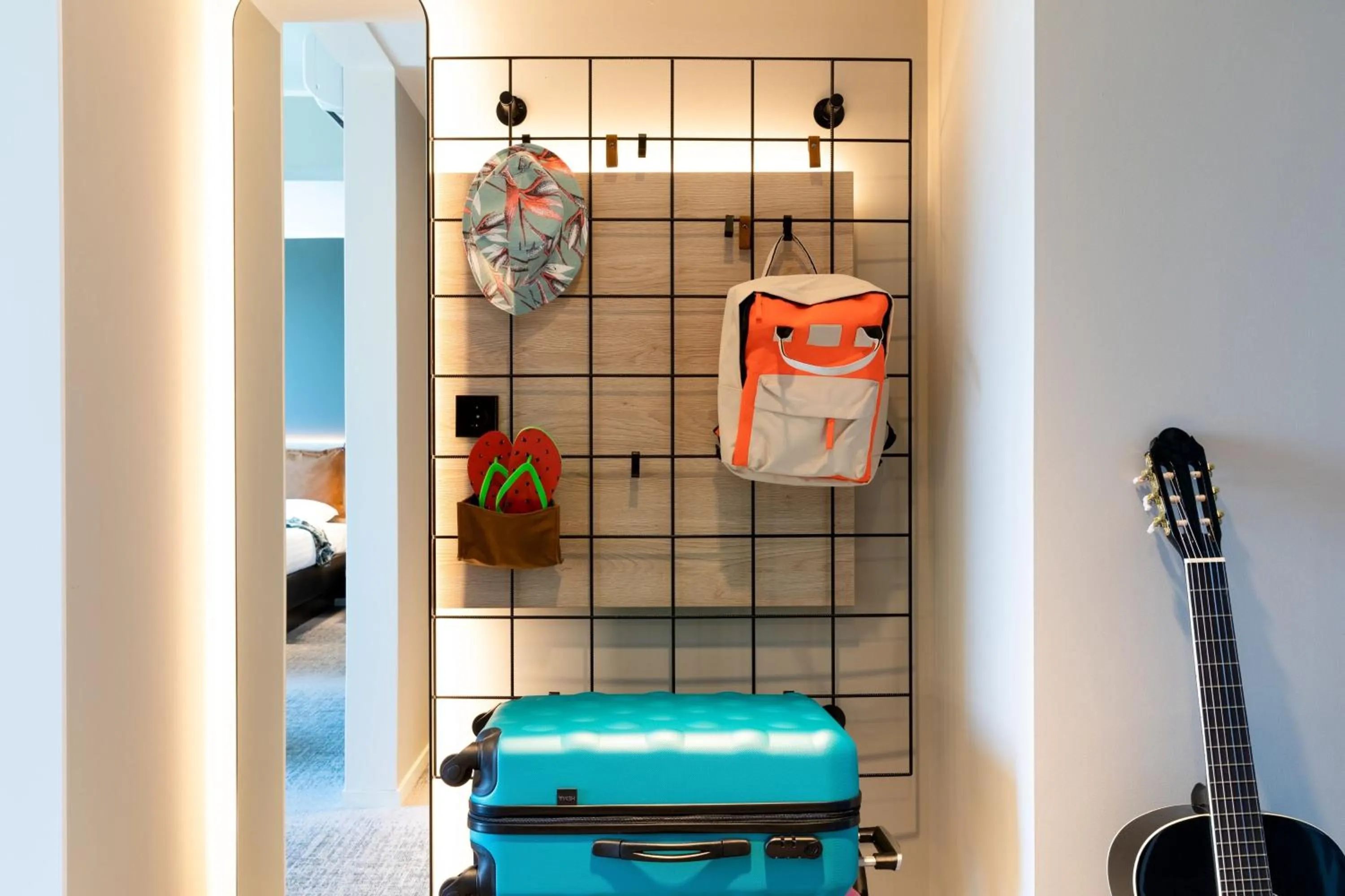 Photo of the whole room in Moxy Southampton