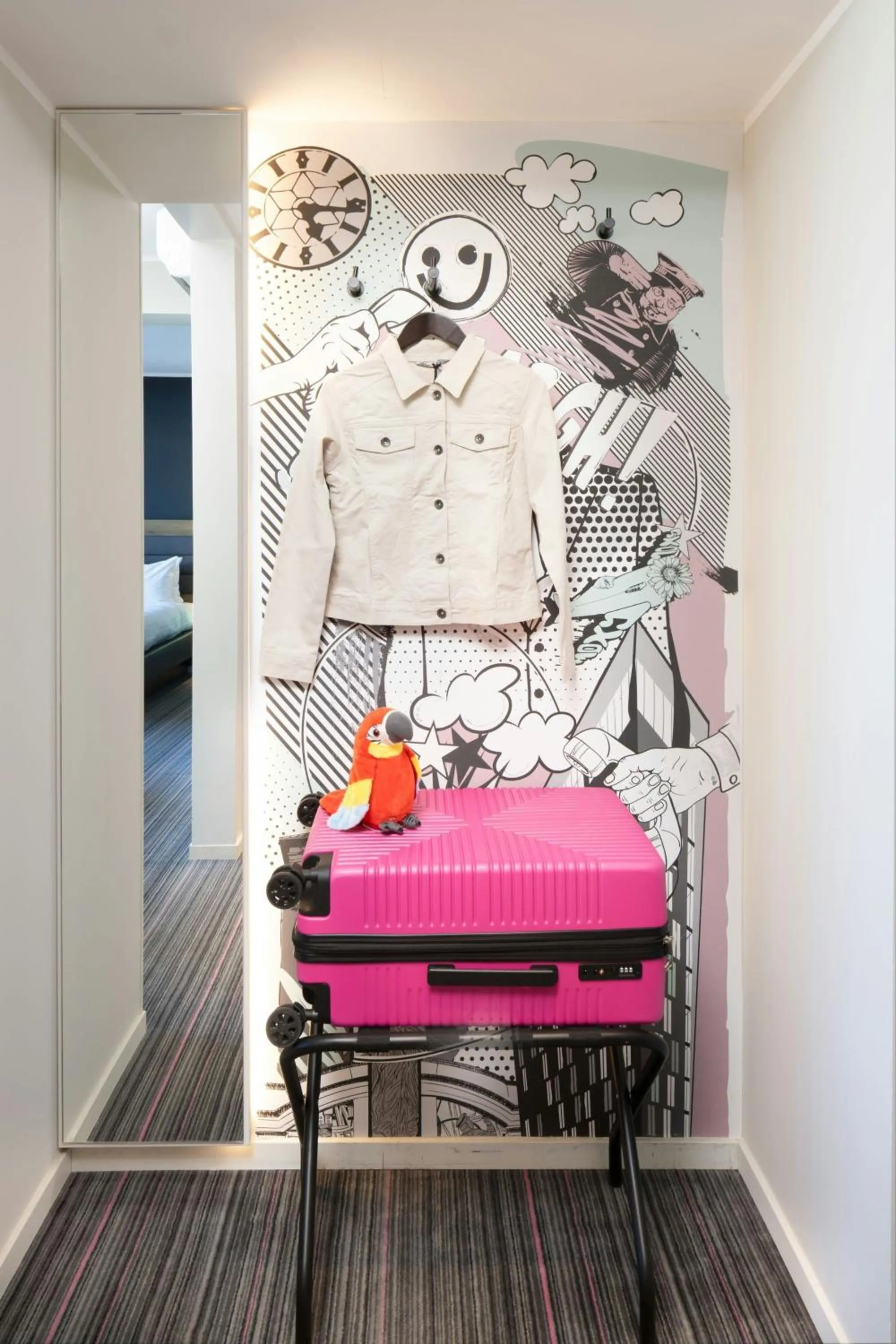 Photo of the whole room, Bed in Moxy Southampton