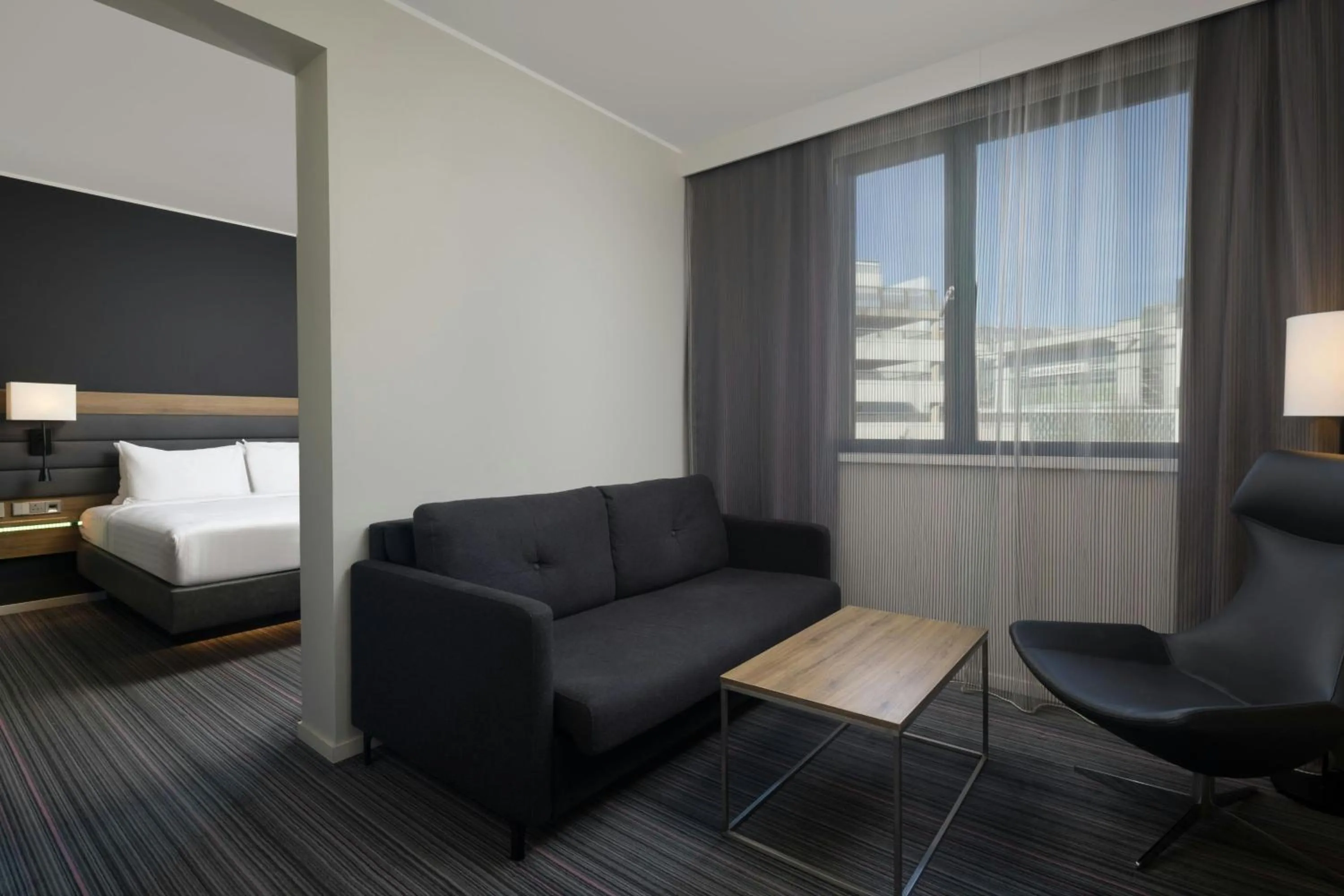 Photo of the whole room, Bed in Moxy Southampton