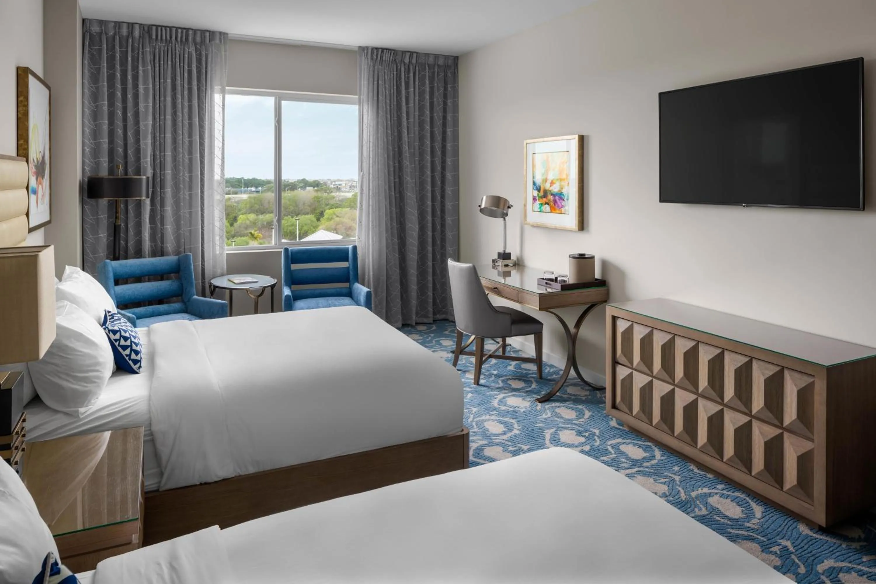 Photo of the whole room, Bed in The Karol Hotel, St. Petersburg Clearwater, a Tribute Portfolio Hotel