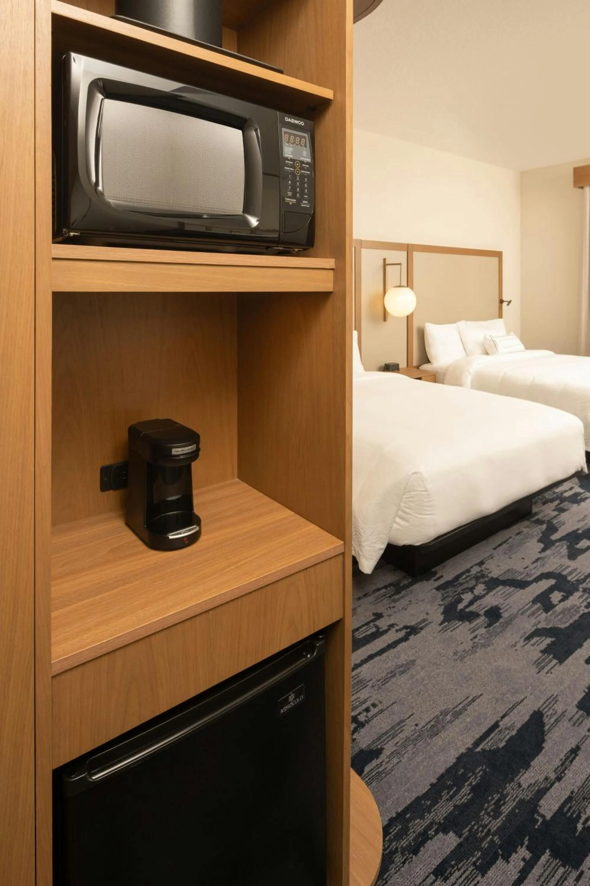 Photo of the whole room, Bed in Fairfield Inn & Suites Vero Beach