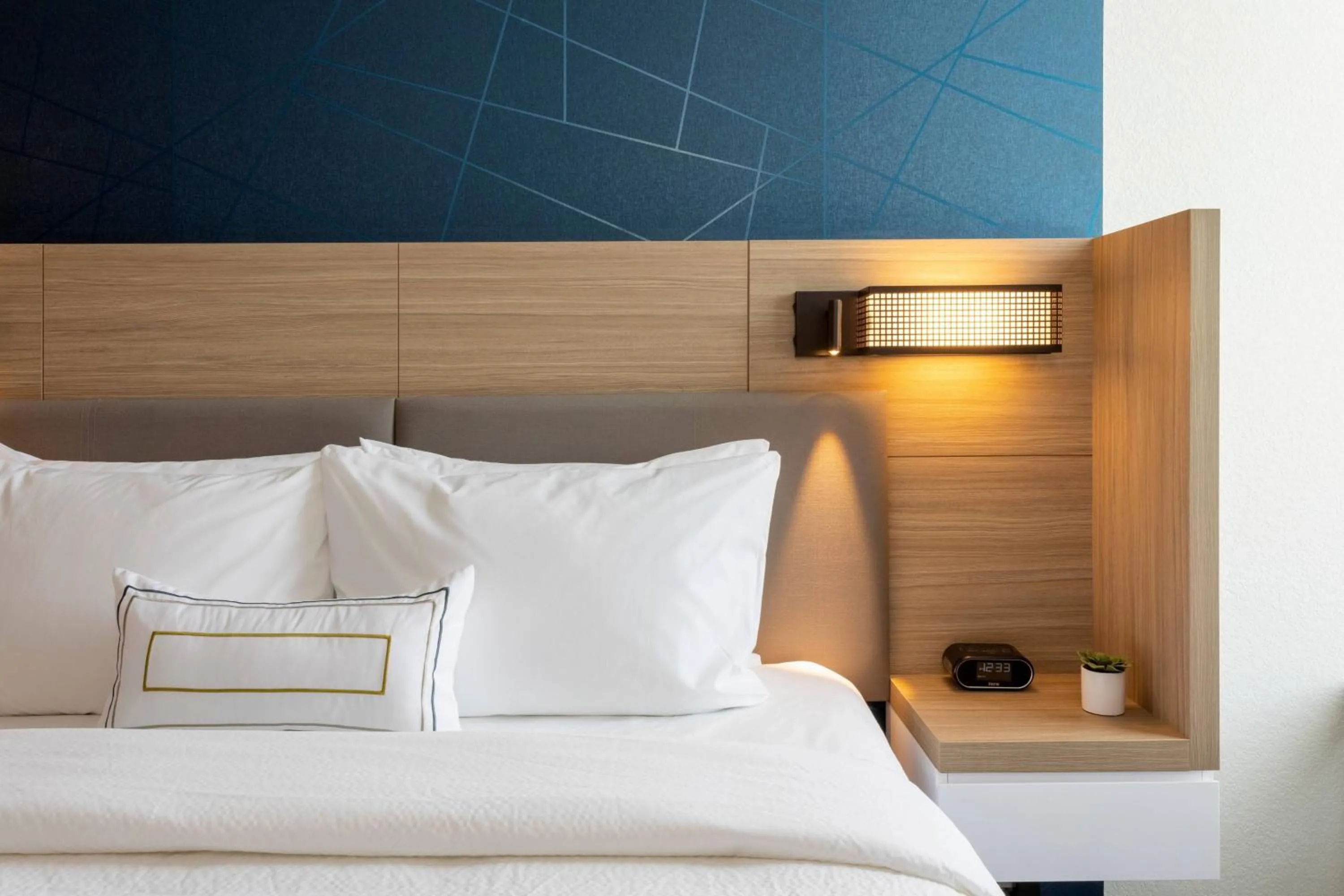 Photo of the whole room, Bed in SpringHill Suites Minneapolis Maple Grove/Arbor Lakes