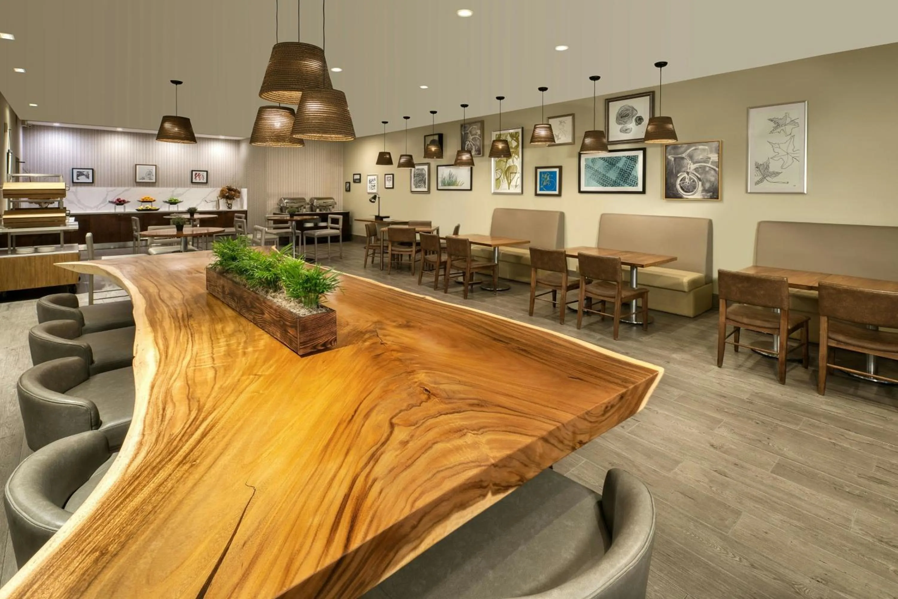 Restaurant/places to eat in Element Toronto Airport