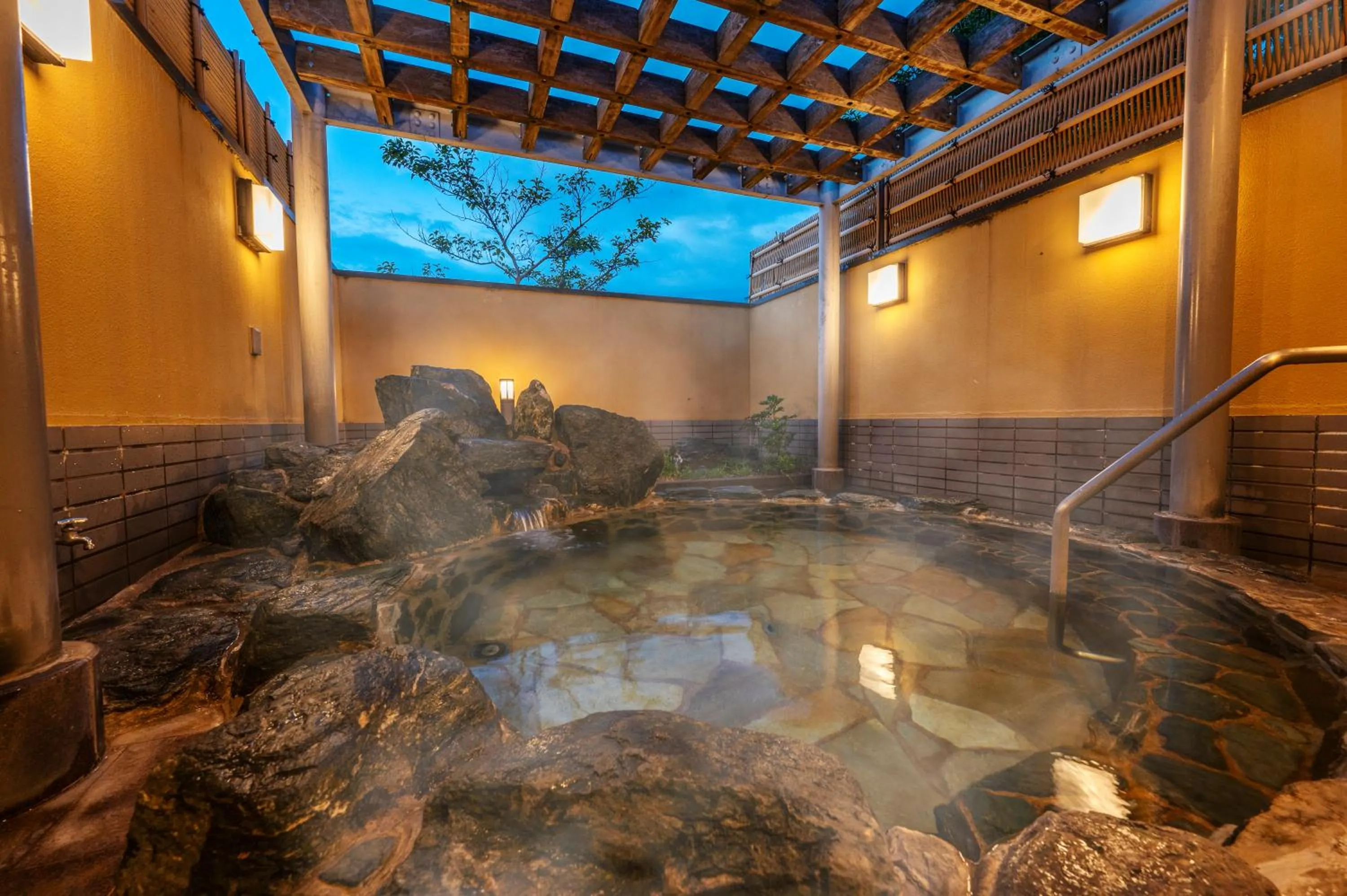 Open Air Bath in KAMENOI HOTEL Yanagawa