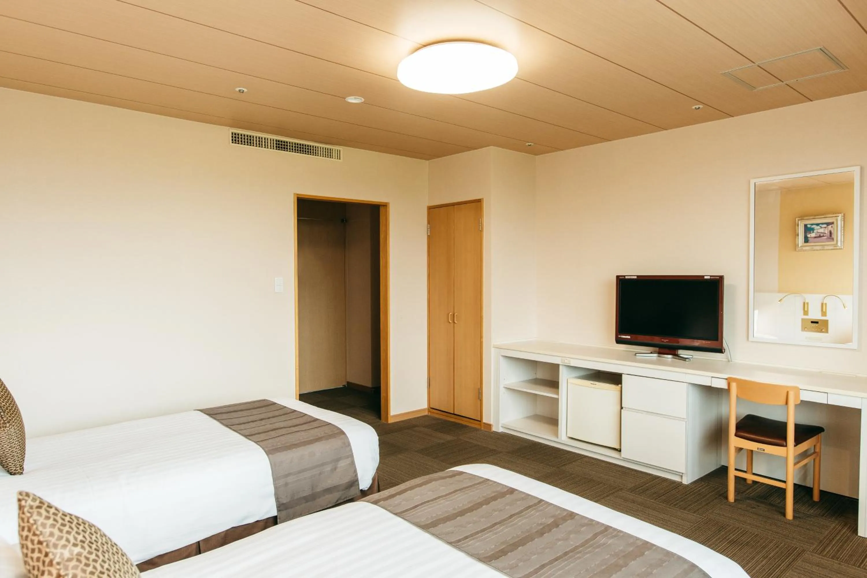 Photo of the whole room, Bed in KAMENOI HOTEL Yanagawa