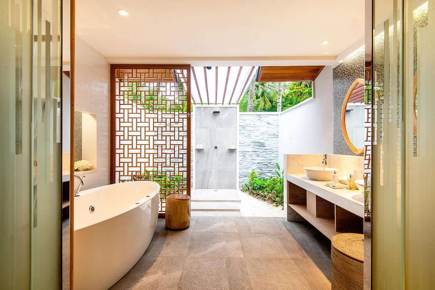 Shower in Lily Beach Resort and Spa - All Inclusive