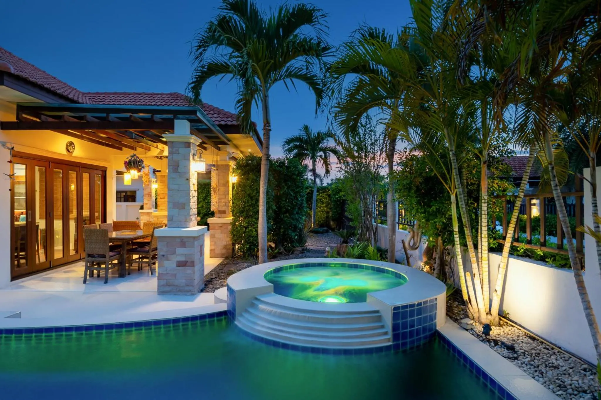 Hot Tub in Orchid Paradise Homes OPV 30