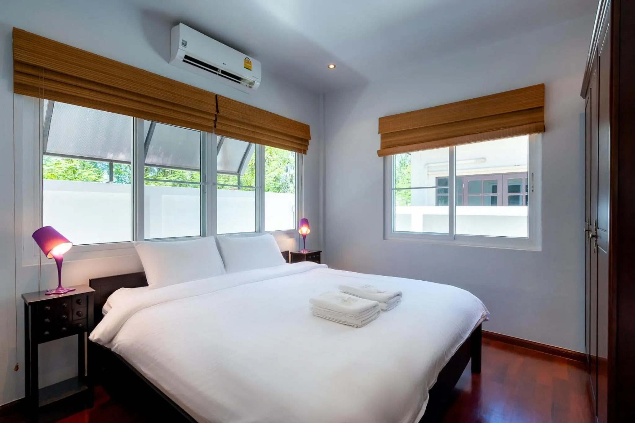Bed in Orchid Paradise Homes OPV 30