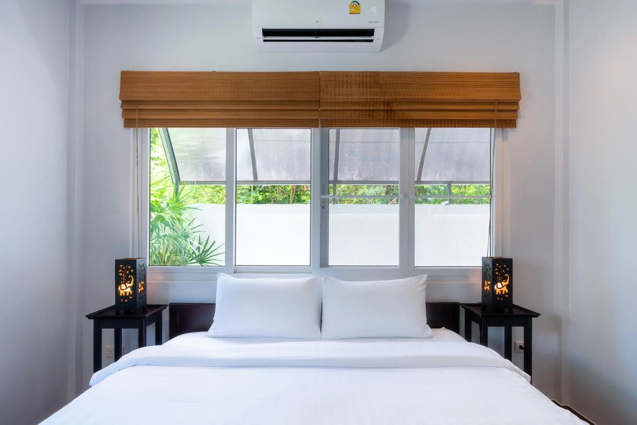 Bed in Orchid Paradise Homes OPV 30